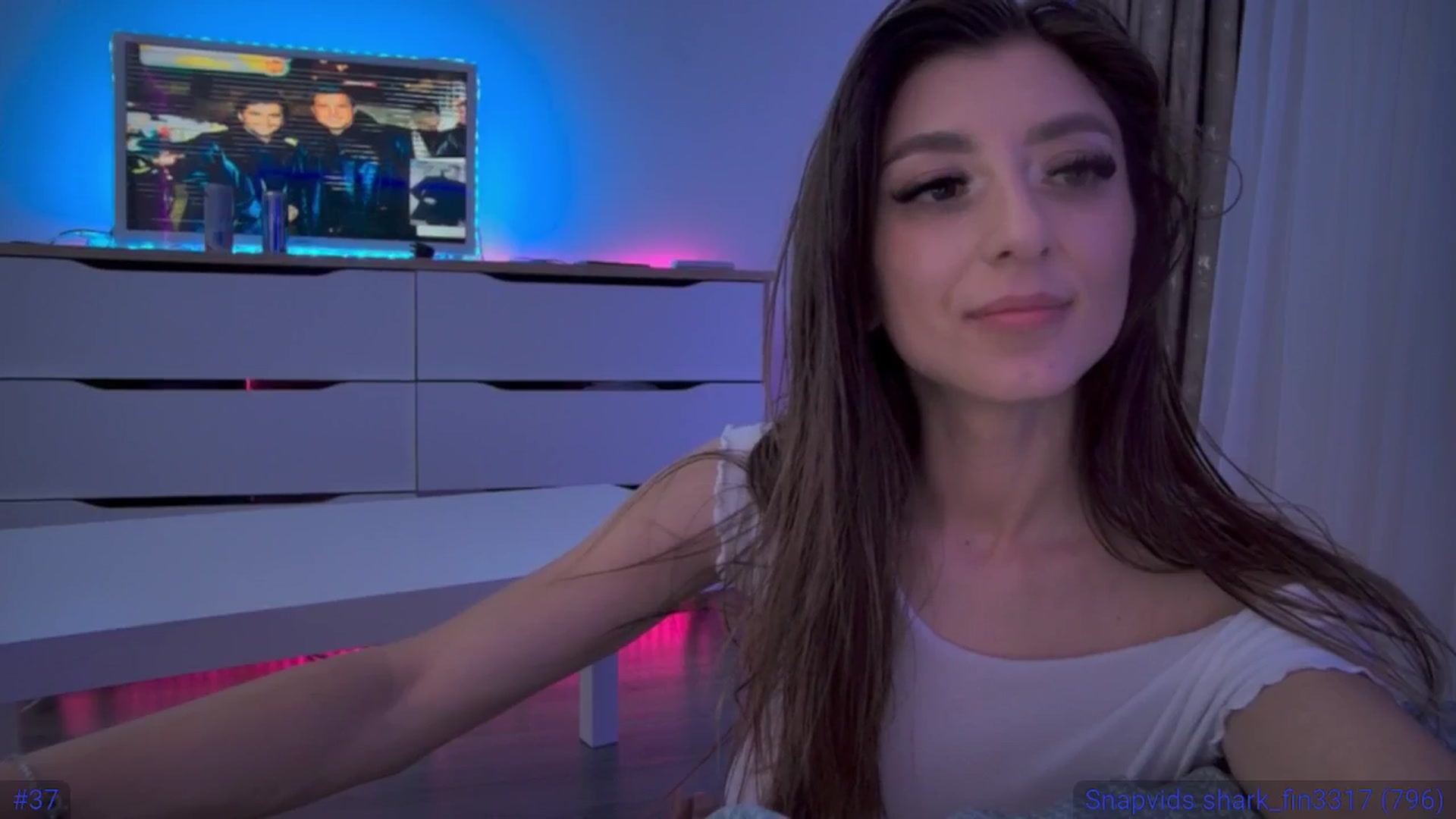 Gallery image thumbnail from hunny_bunny25's myfreecams stream on, 08/09/2025, 07:23 image 18 of 20