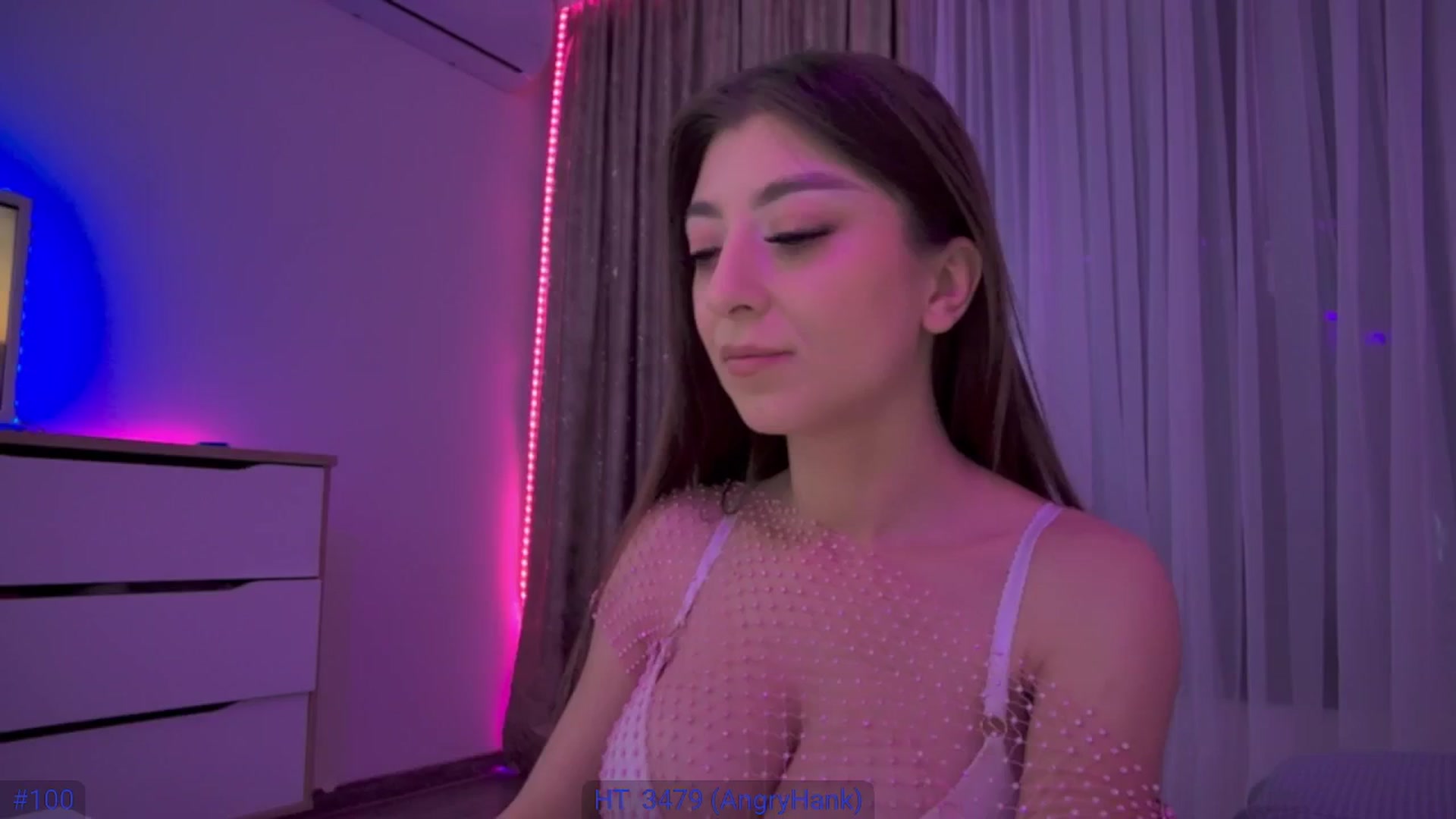 Gallery image thumbnail from hunny_bunny25's myfreecams stream on, 09/29/2025, 01:47 image 1 of 20