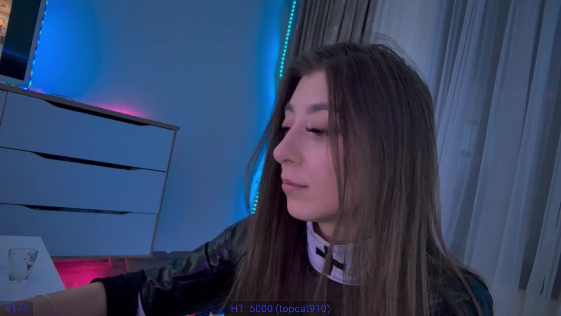 Gallery image thumbnail from hunny_bunny25's myfreecams stream on, 10/18/2025, 03:47 image 20 of 20