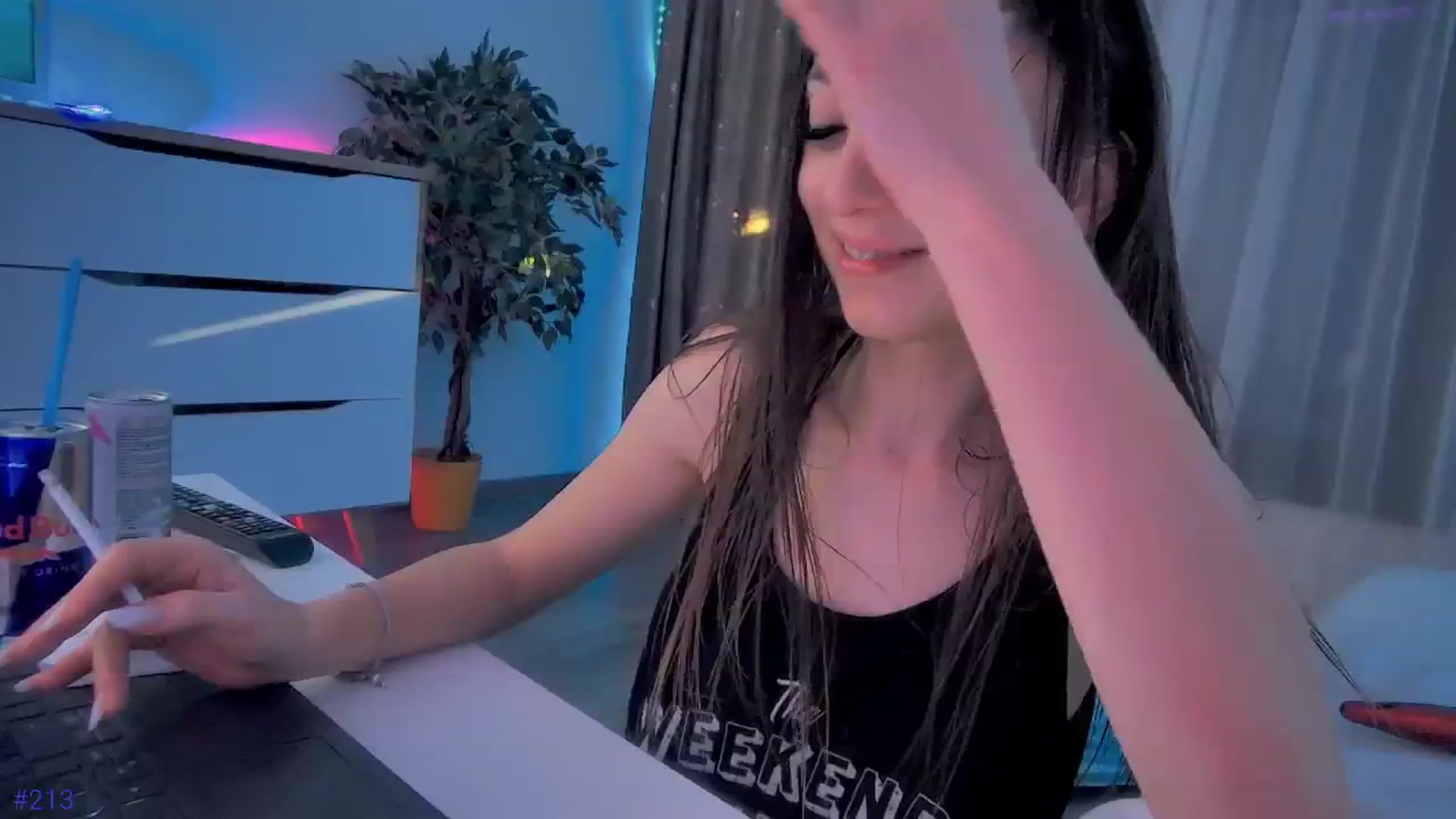 Gallery image thumbnail from hunny_bunny25's myfreecams stream on, 11/15/2025, 07:09 image 18 of 20