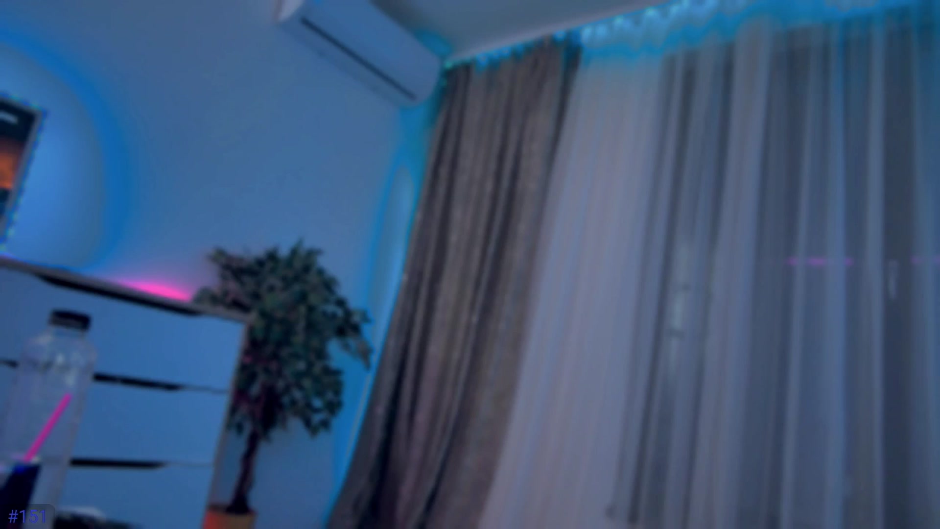 Gallery image thumbnail from hunny_bunny25's myfreecams stream on, 11/29/2025, 07:48 image 19 of 20