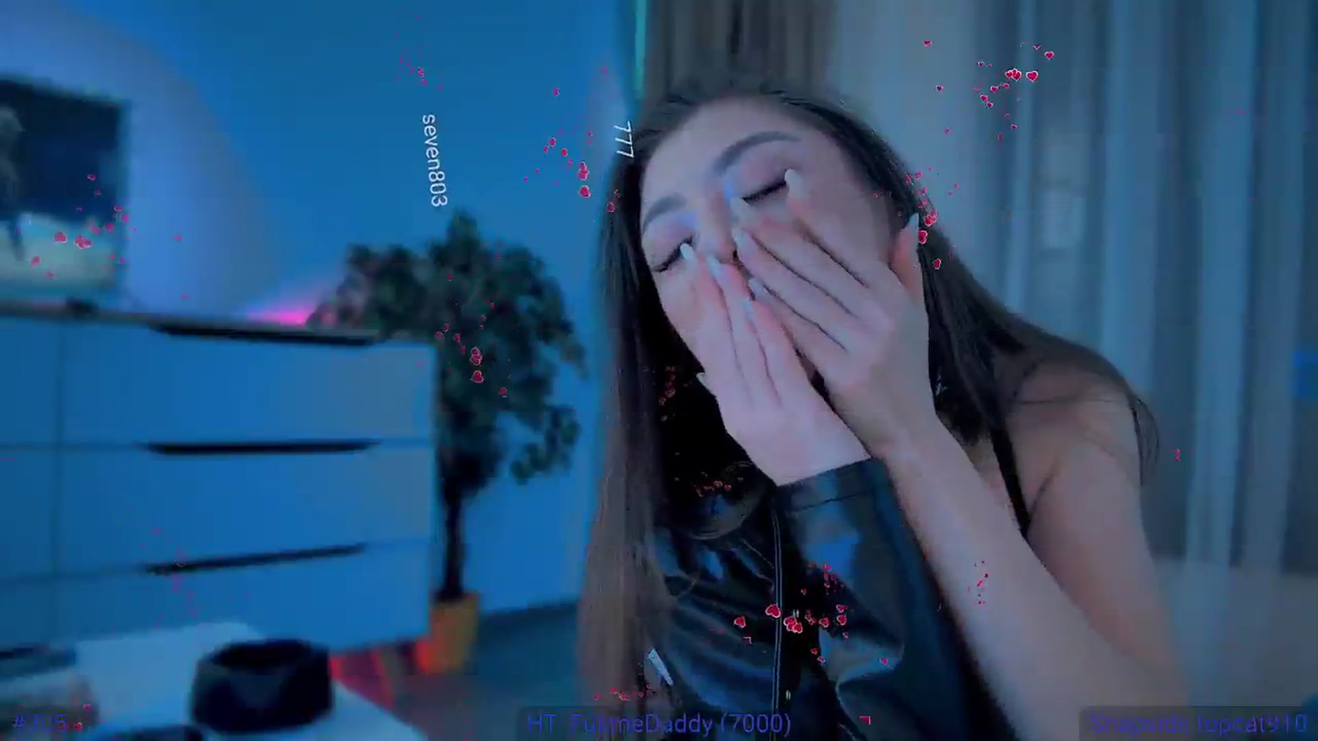 Gallery image thumbnail from hunny_bunny25's myfreecams stream on, 12/06/2025, 01:27 image 14 of 20