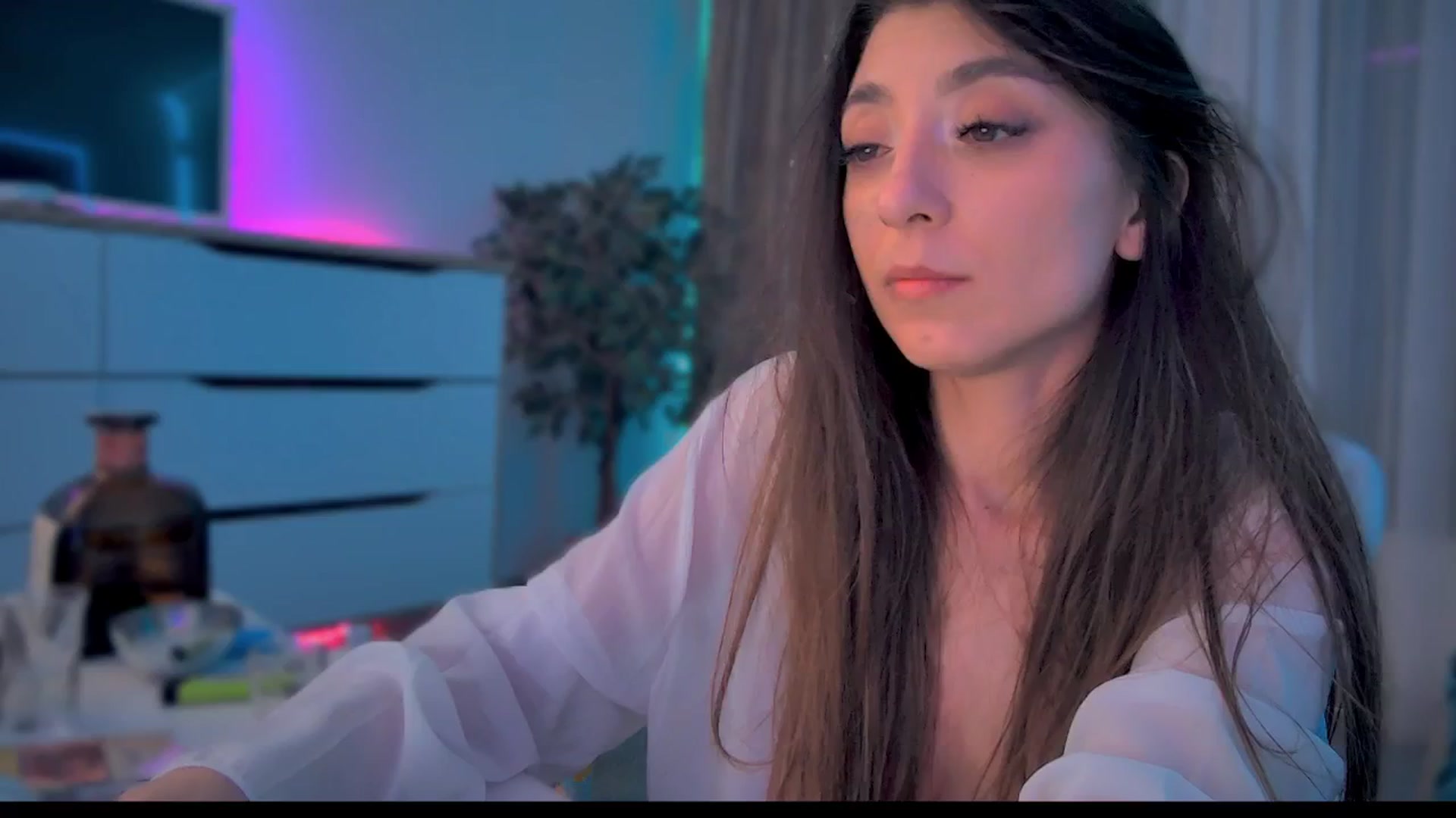 Gallery image thumbnail from hunny_bunny25's myfreecams stream on, 02/07/2026, 14:25 image 3 of 20