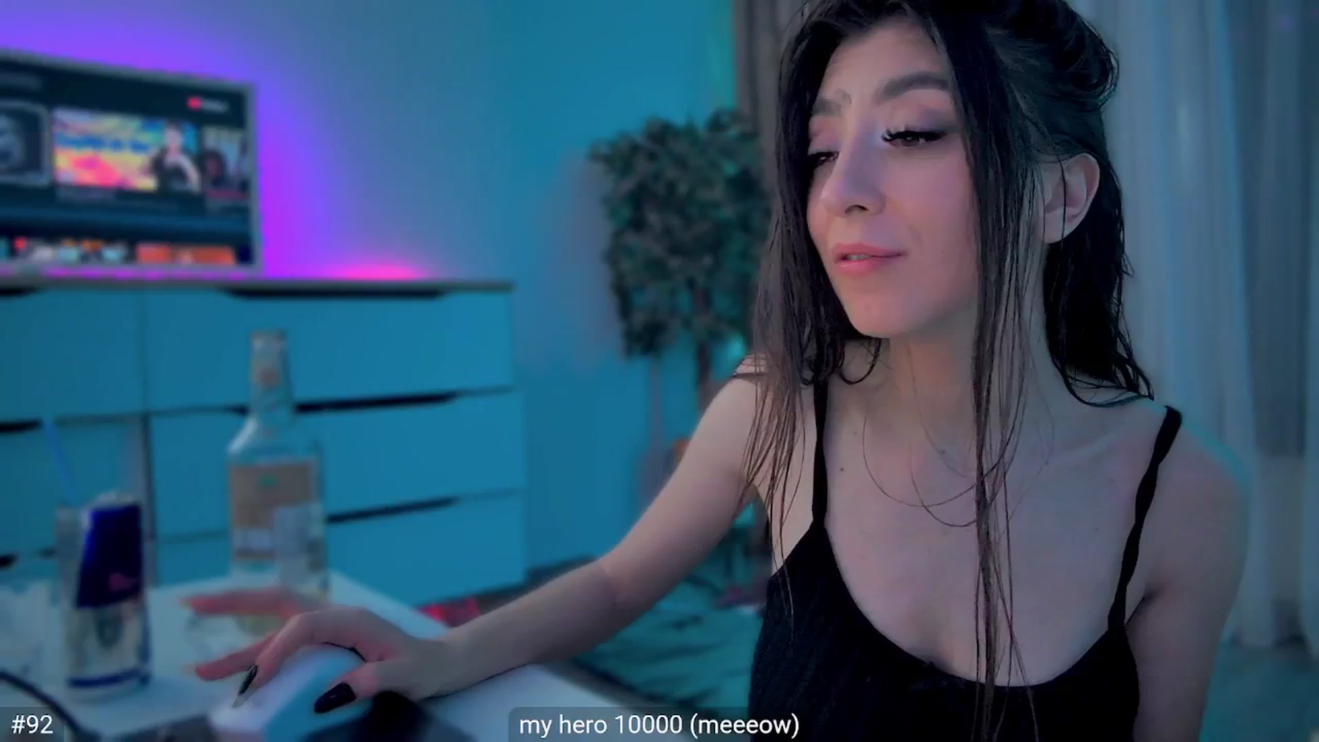 Gallery image thumbnail from hunny_bunny25's myfreecams stream on, 02/28/2026, 06:52 image 16 of 20