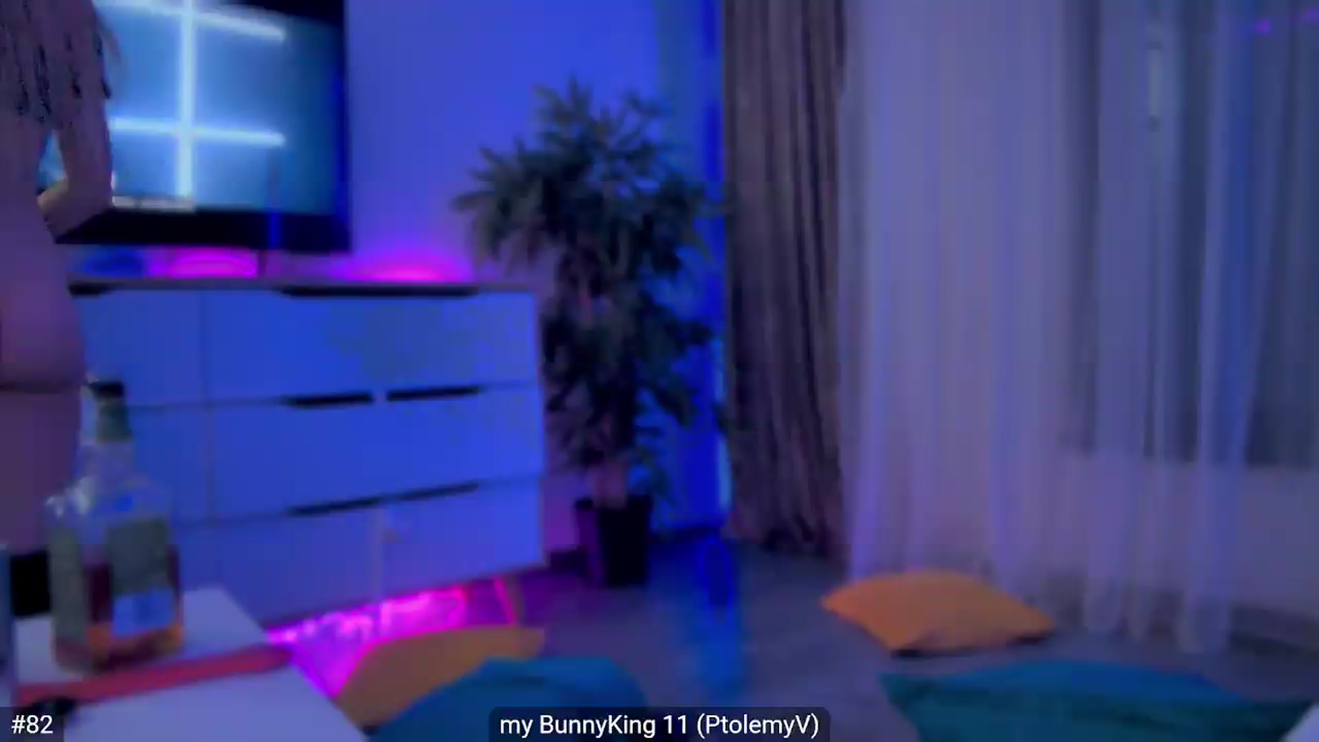 Gallery image thumbnail from hunny_bunny25's myfreecams stream on, 06/13/2026, 07:09 image 13 of 20