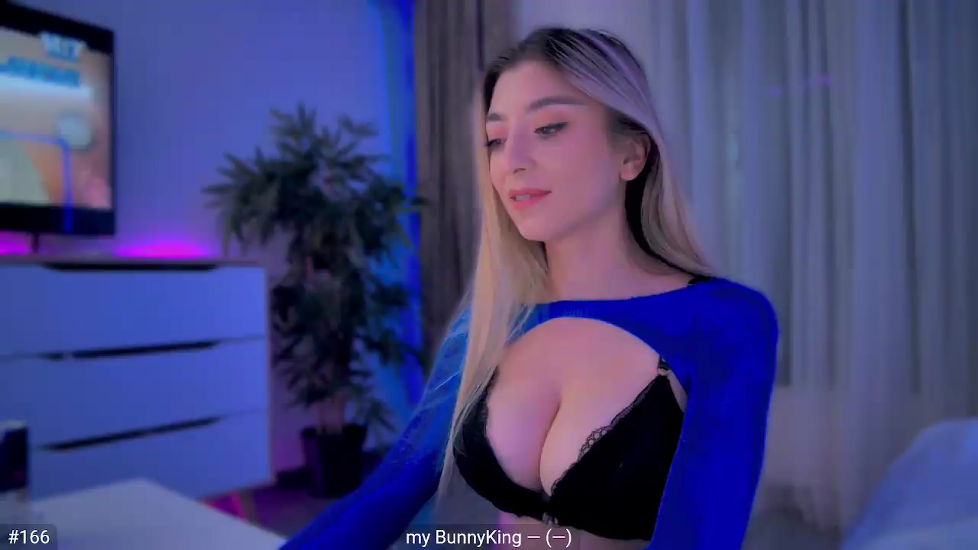 Gallery image thumbnail from hunny_bunny25's myfreecams stream on, 06/27/2026, 02:06 image 1 of 20