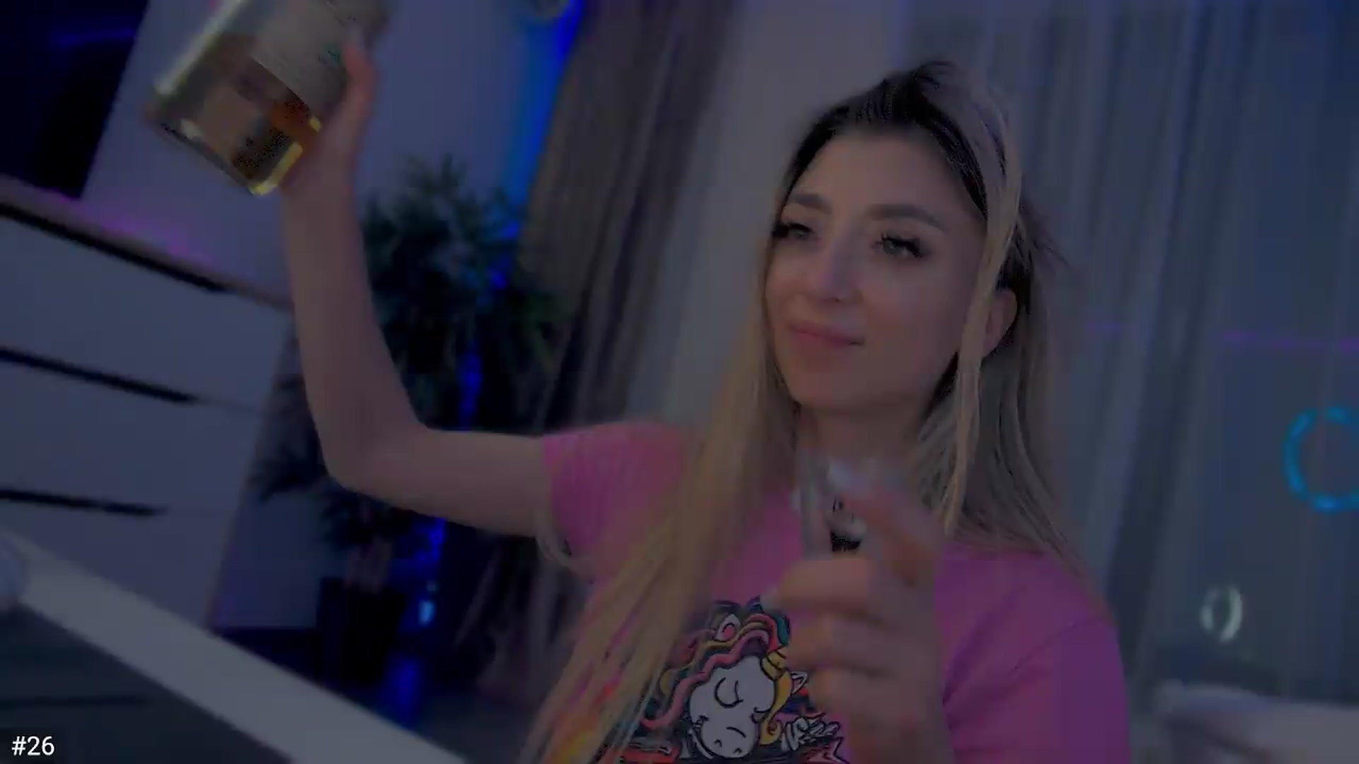 Gallery image thumbnail from hunny_bunny25's myfreecams stream on, 07/04/2026, 09:18 image 13 of 20