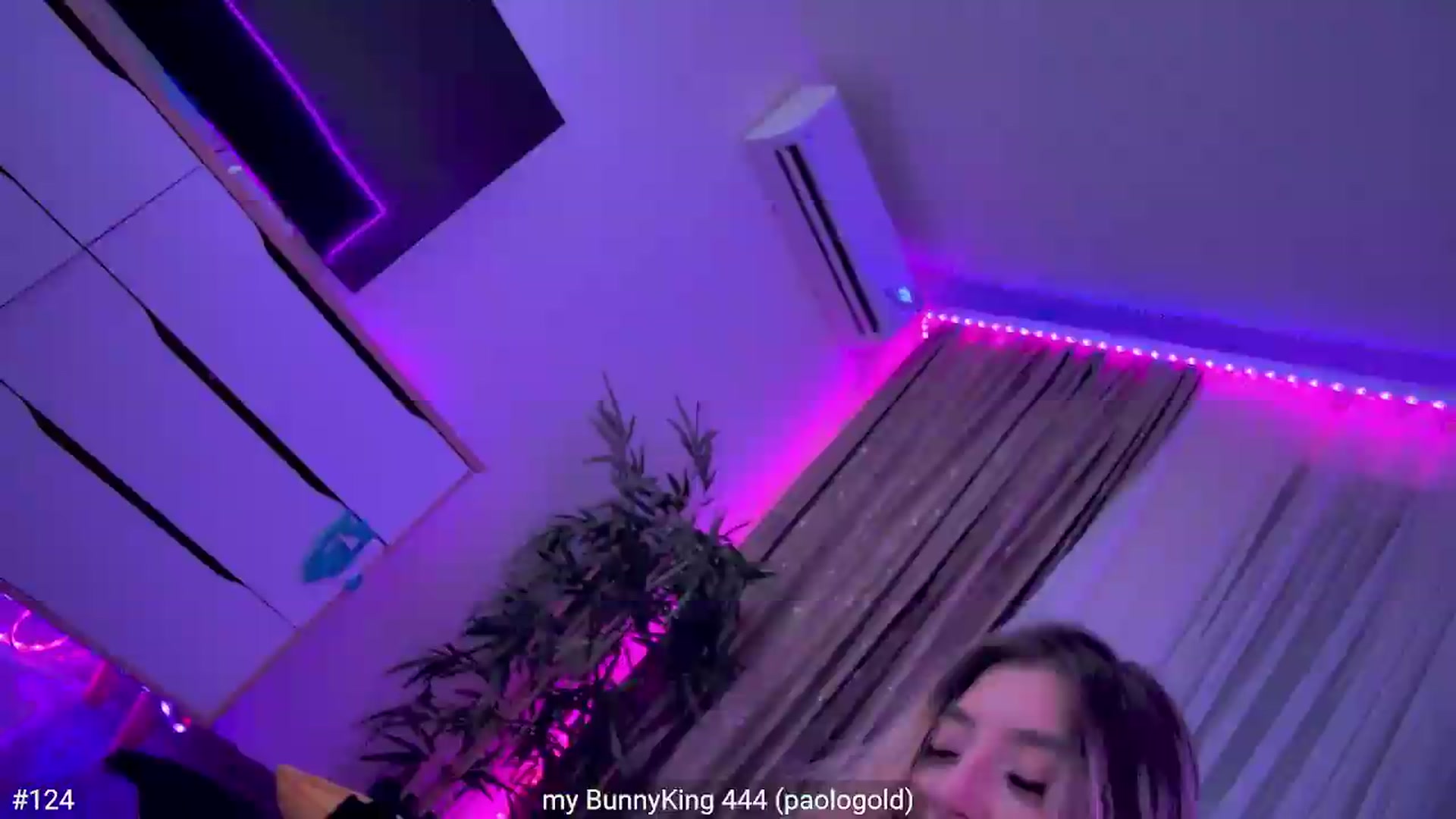 Gallery image thumbnail from hunny_bunny25's myfreecams stream on, 08/31/2026, 08:47 image 19 of 20