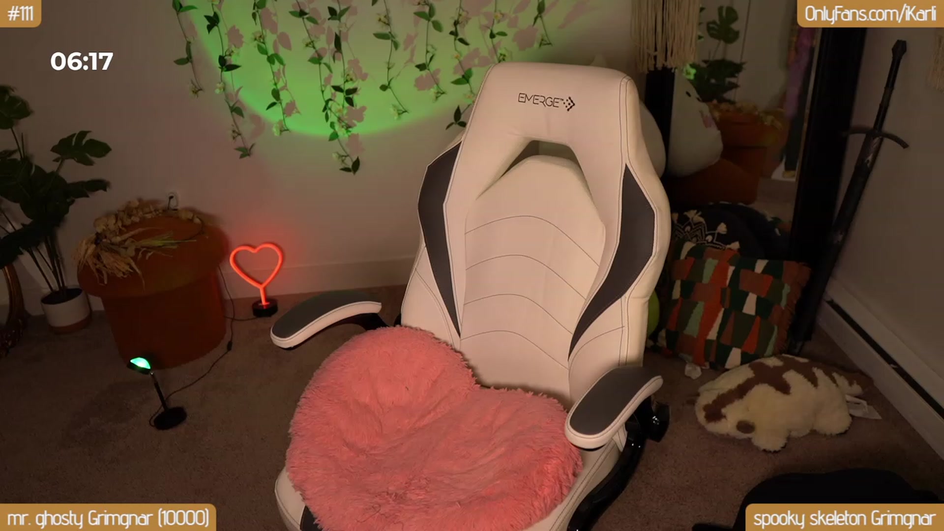 Gallery image thumbnail from iBellaSwan's myfreecams stream on, 10/27/2023, 12:13 image 12 of 20