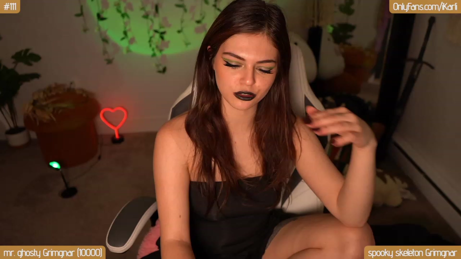Gallery image thumbnail from iBellaSwan's myfreecams stream on, 10/27/2023, 12:13 image 8 of 20