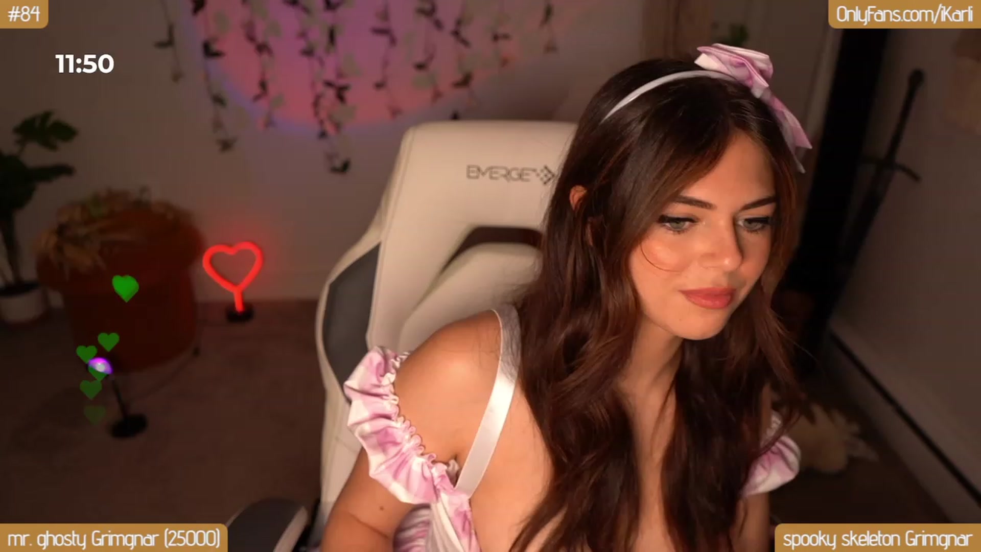 Gallery image thumbnail from iBellaSwan's myfreecams stream on, 10/28/2023, 04:18 image 7 of 20
