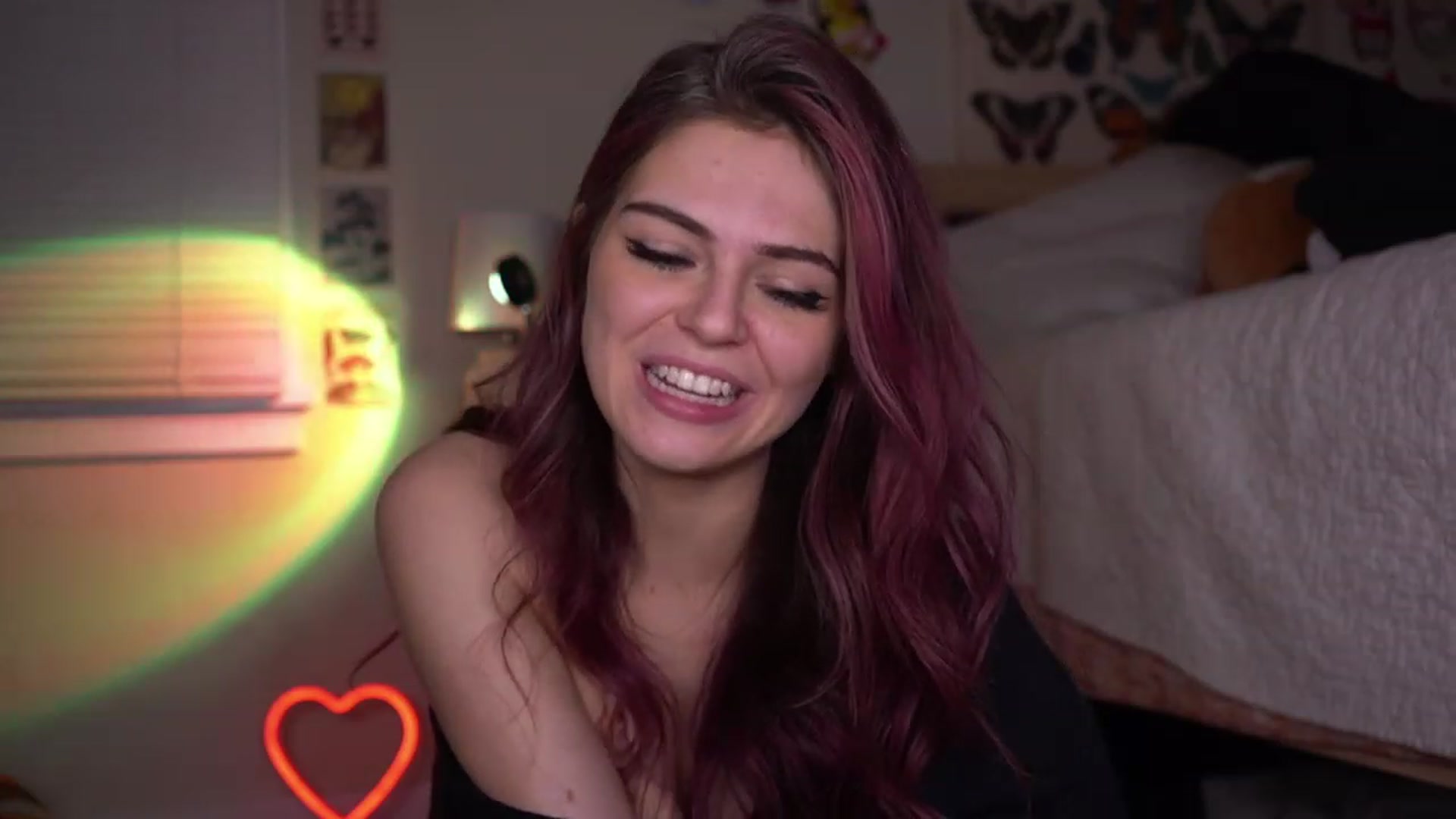 Gallery image thumbnail from iJugzz's myfreecams stream on, 12/17/2022, 14:51 image 17 of 20