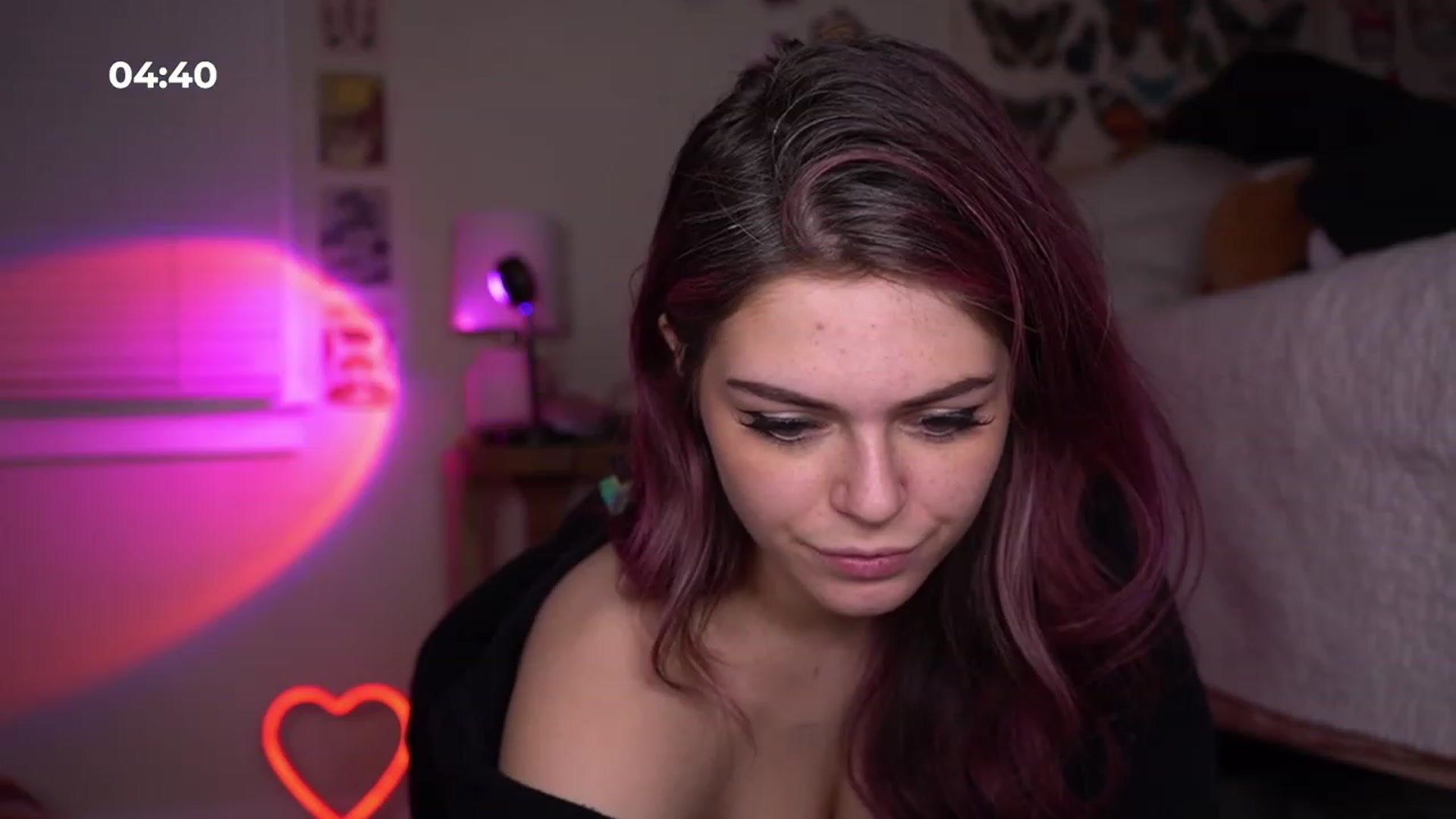 Gallery image thumbnail from iJugzz's myfreecams stream on, 12/17/2022, 14:51 image 19 of 20