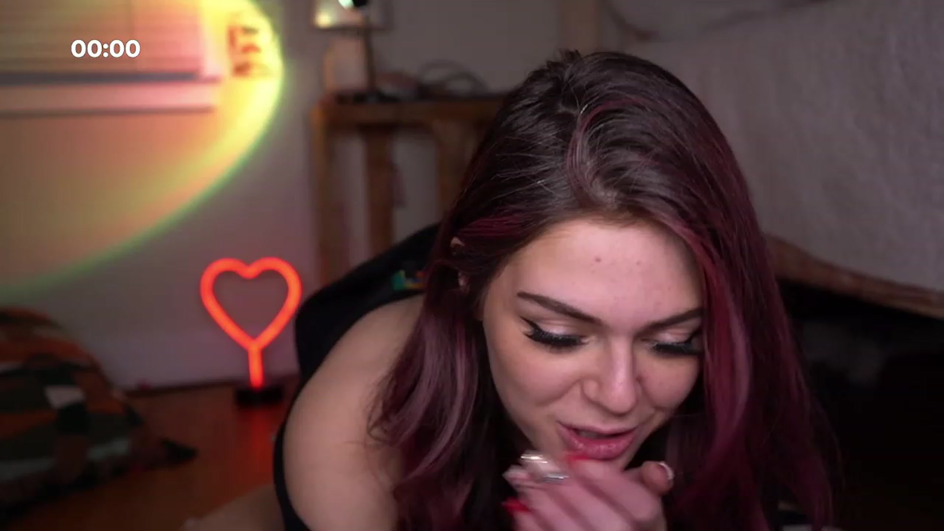 Gallery image thumbnail from iJugzz's myfreecams stream on, 12/17/2022, 14:51 image 20 of 20