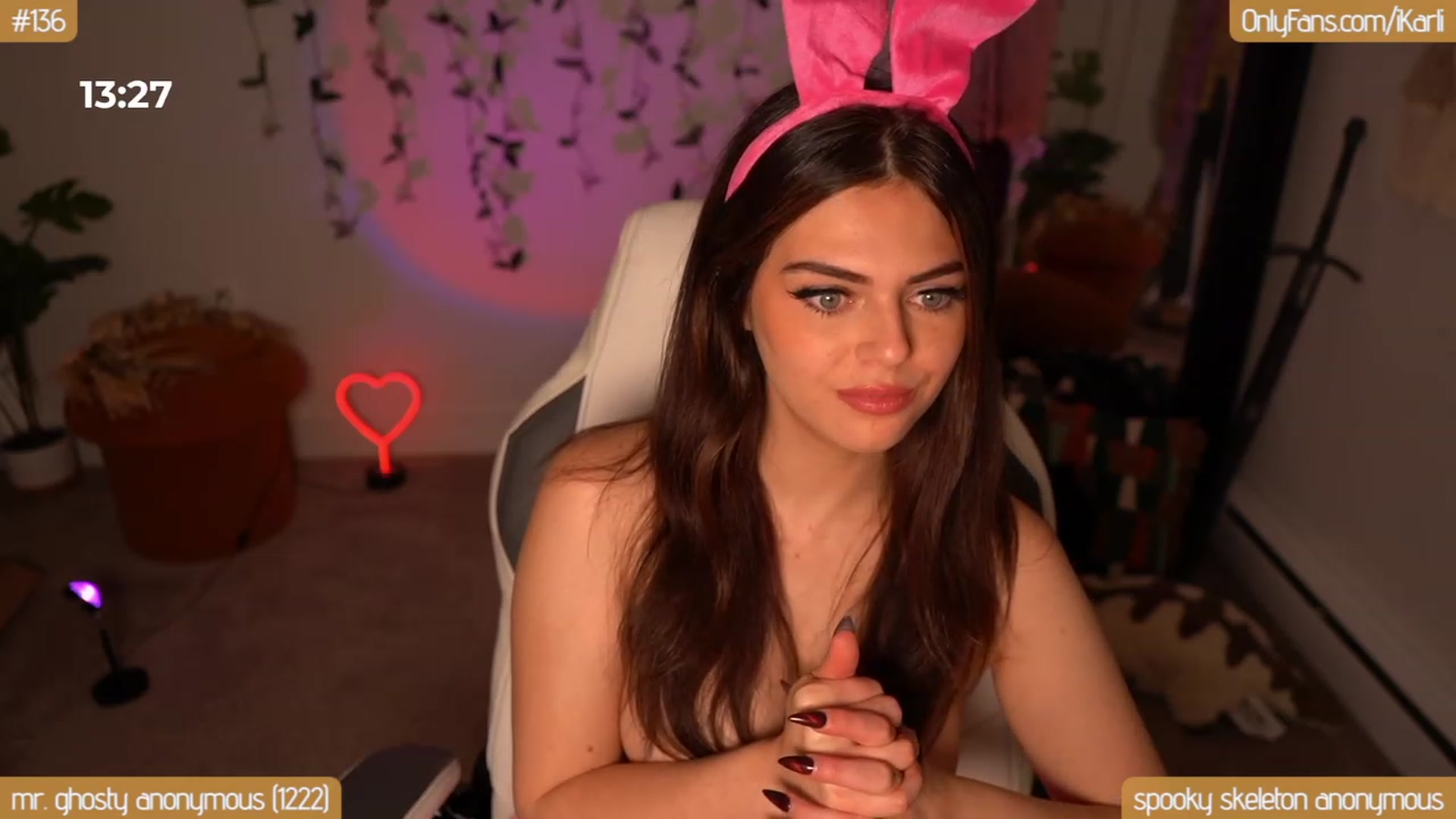 Gallery image thumbnail from iKarlenstein's myfreecams stream on, 10/22/2023, 07:33 image 18 of 20