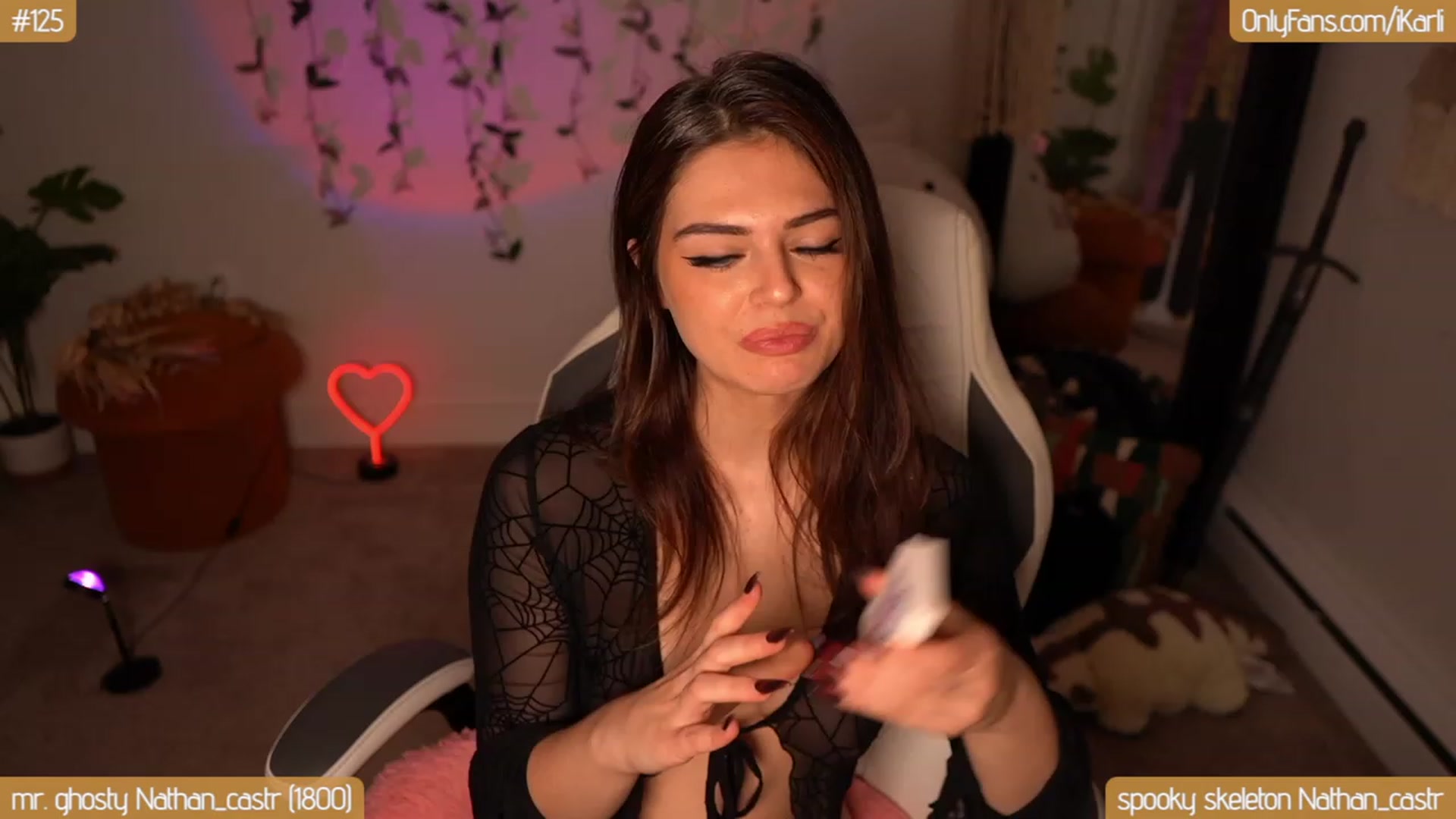 Gallery image thumbnail from iKarlenstein's myfreecams stream on, 10/24/2023, 09:28 image 5 of 20