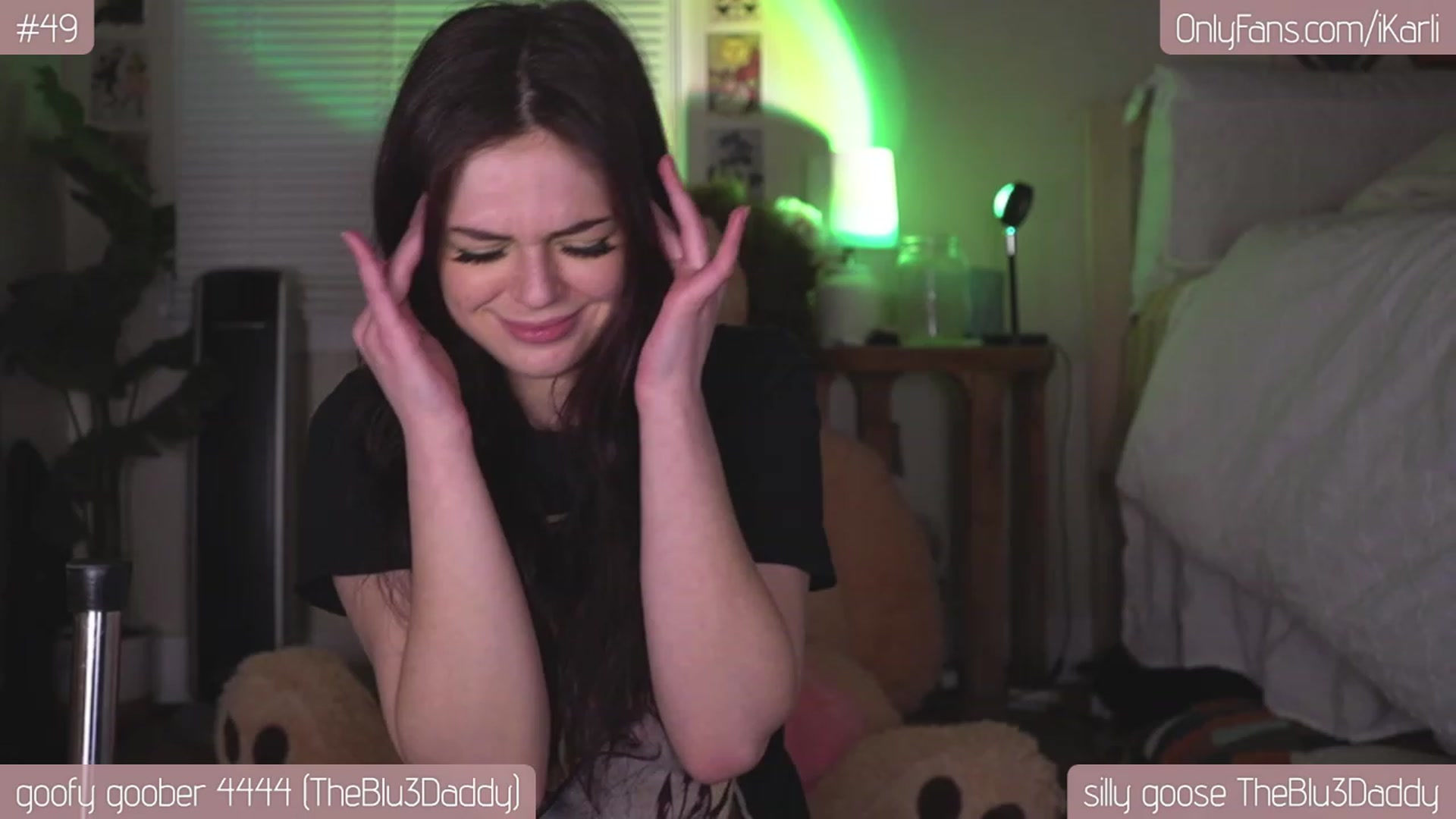 Gallery image thumbnail from iKarli's myfreecams stream on, 03/18/2023, 13:02 image 18 of 20