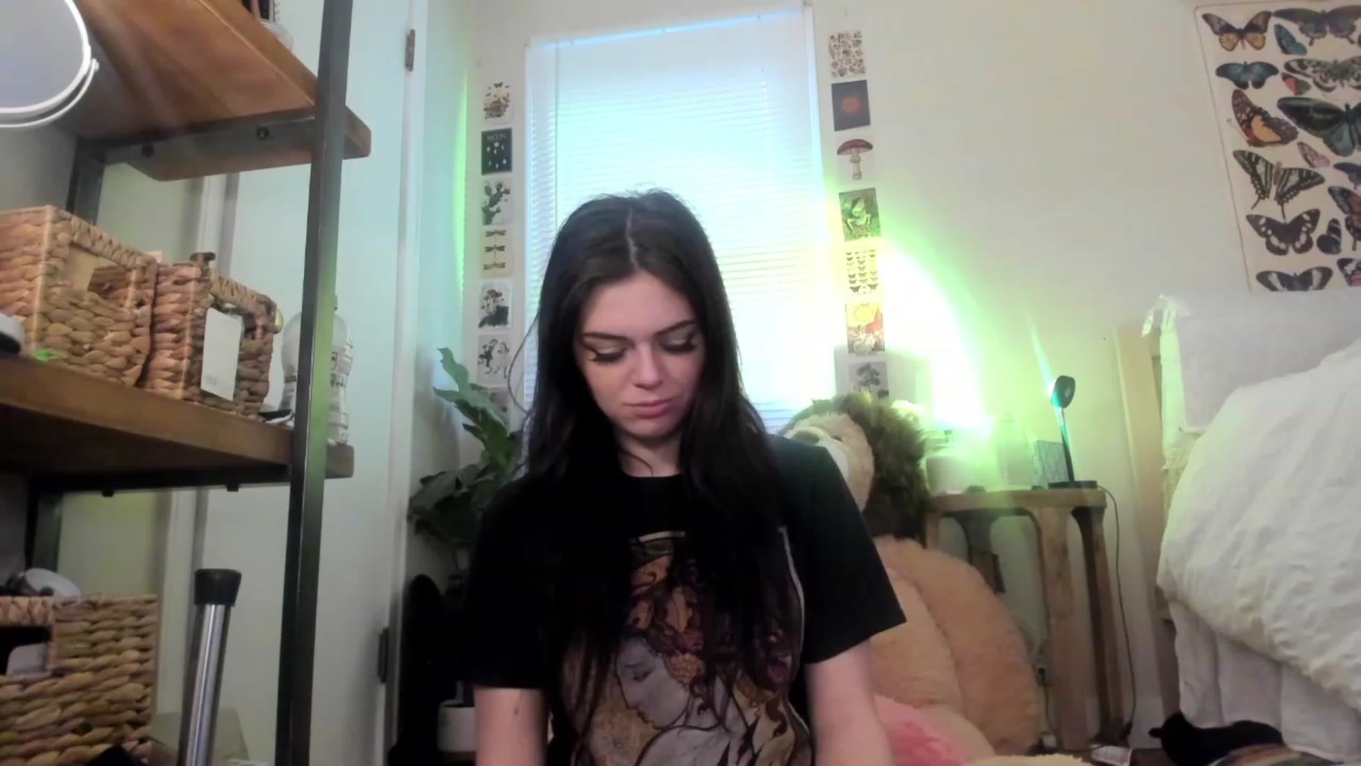 Gallery image thumbnail from iKarli's myfreecams stream on, 03/18/2023, 14:13 image 5 of 20