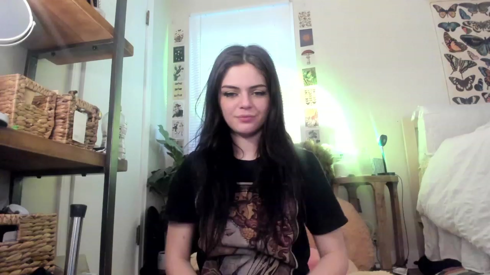 Gallery image thumbnail from iKarli's myfreecams stream on, 03/18/2023, 14:13 image 4 of 20