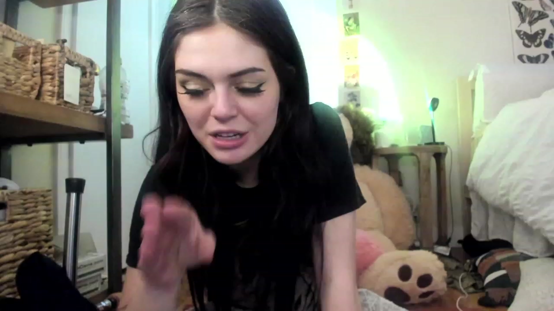 Gallery image thumbnail from iKarli's myfreecams stream on, 03/18/2023, 14:13 image 8 of 20