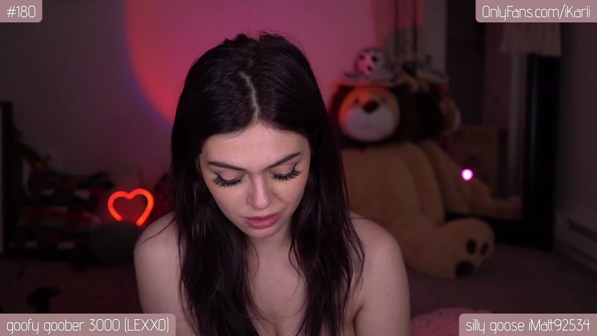 Gallery image thumbnail from iKarli's myfreecams stream on, 04/22/2023, 08:45 image 4 of 20