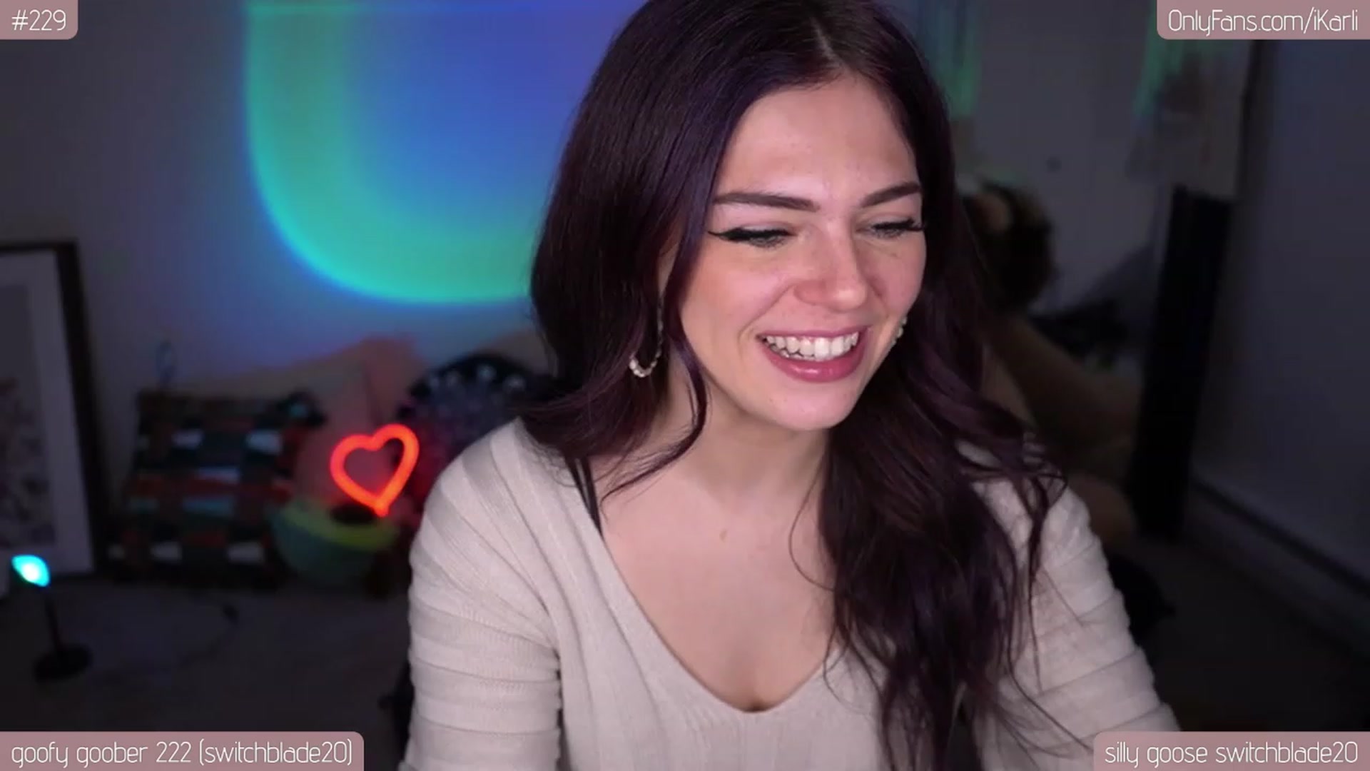 Gallery image thumbnail from iKarli's myfreecams stream on, 05/11/2023, 07:07 image 20 of 20