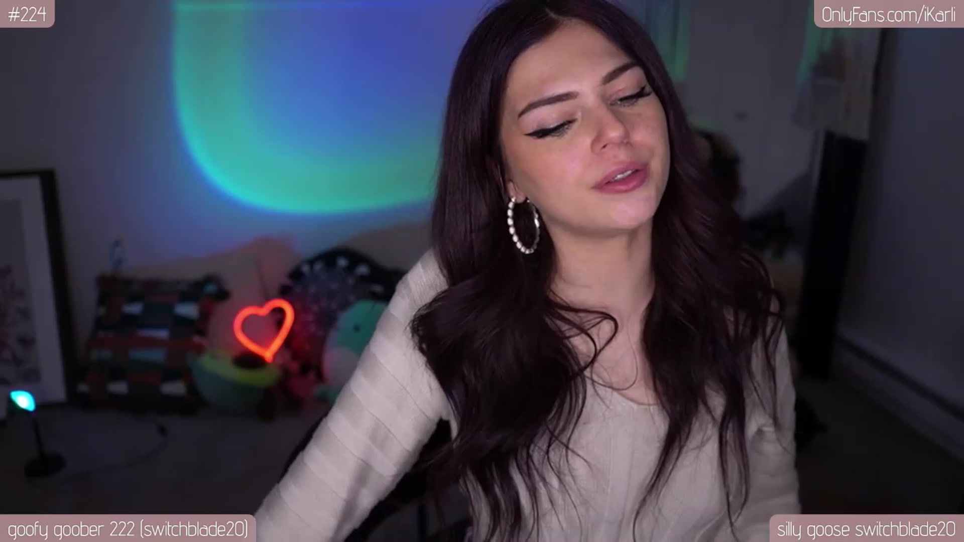 Gallery image thumbnail from iKarli's myfreecams stream on, 05/11/2023, 07:45 image 7 of 20