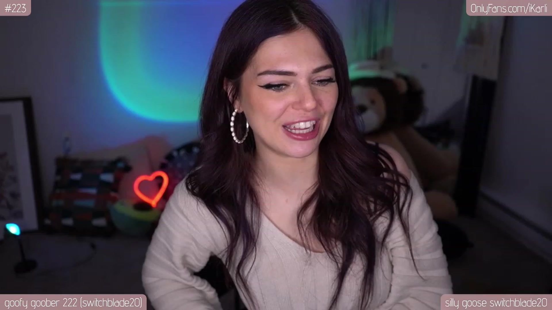 Gallery image thumbnail from iKarli's myfreecams stream on, 05/11/2023, 07:45 image 3 of 20