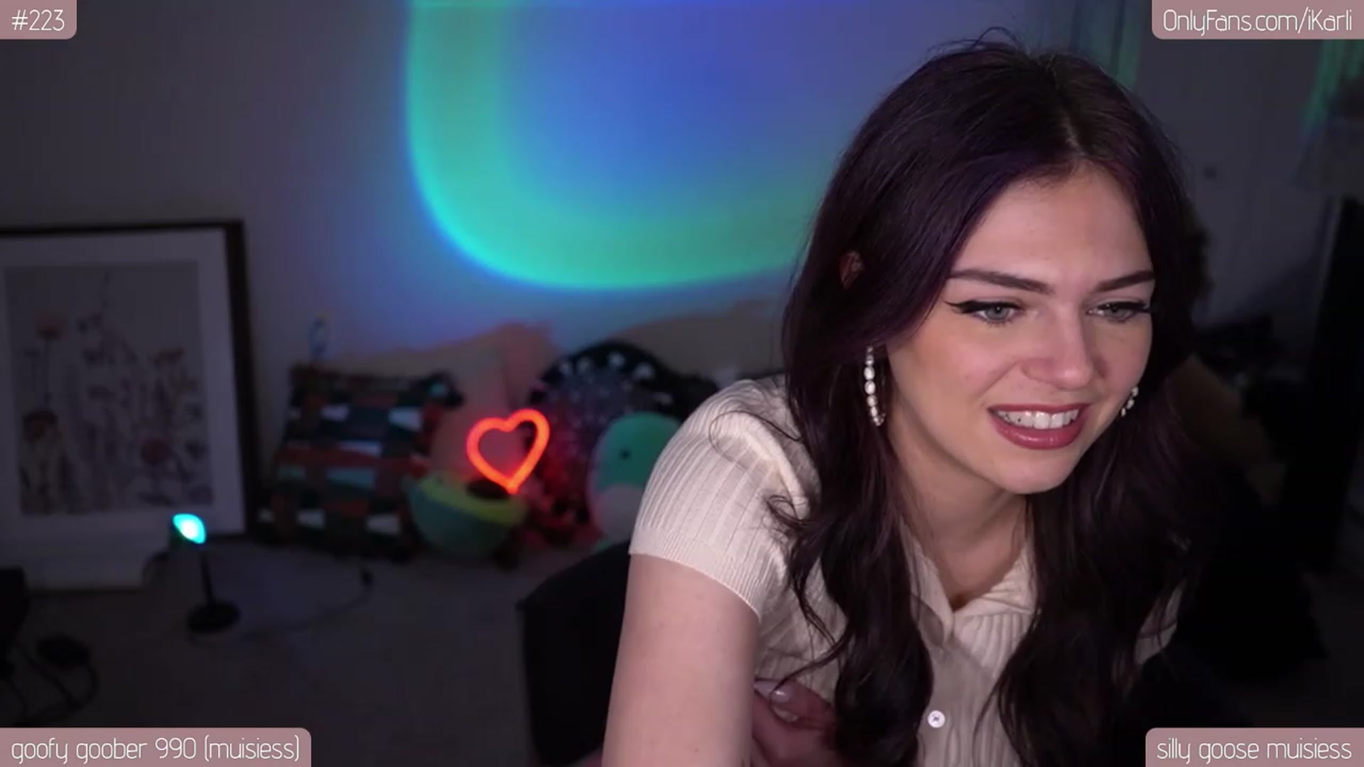 Gallery image thumbnail from iKarli's myfreecams stream on, 05/12/2023, 07:12 image 10 of 20