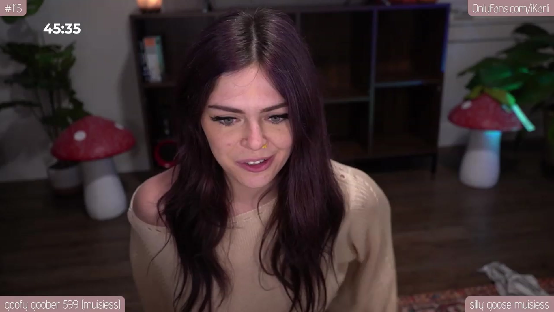 Gallery image thumbnail from iKarli's myfreecams stream on, 05/19/2023, 09:30 image 5 of 20