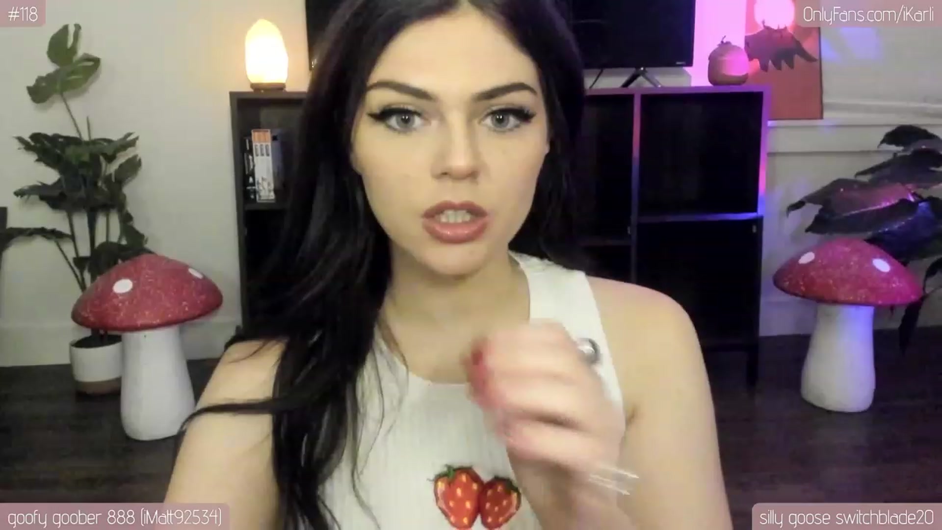 Gallery image thumbnail from iKarli's myfreecams stream on, 05/20/2023, 05:55 image 15 of 20