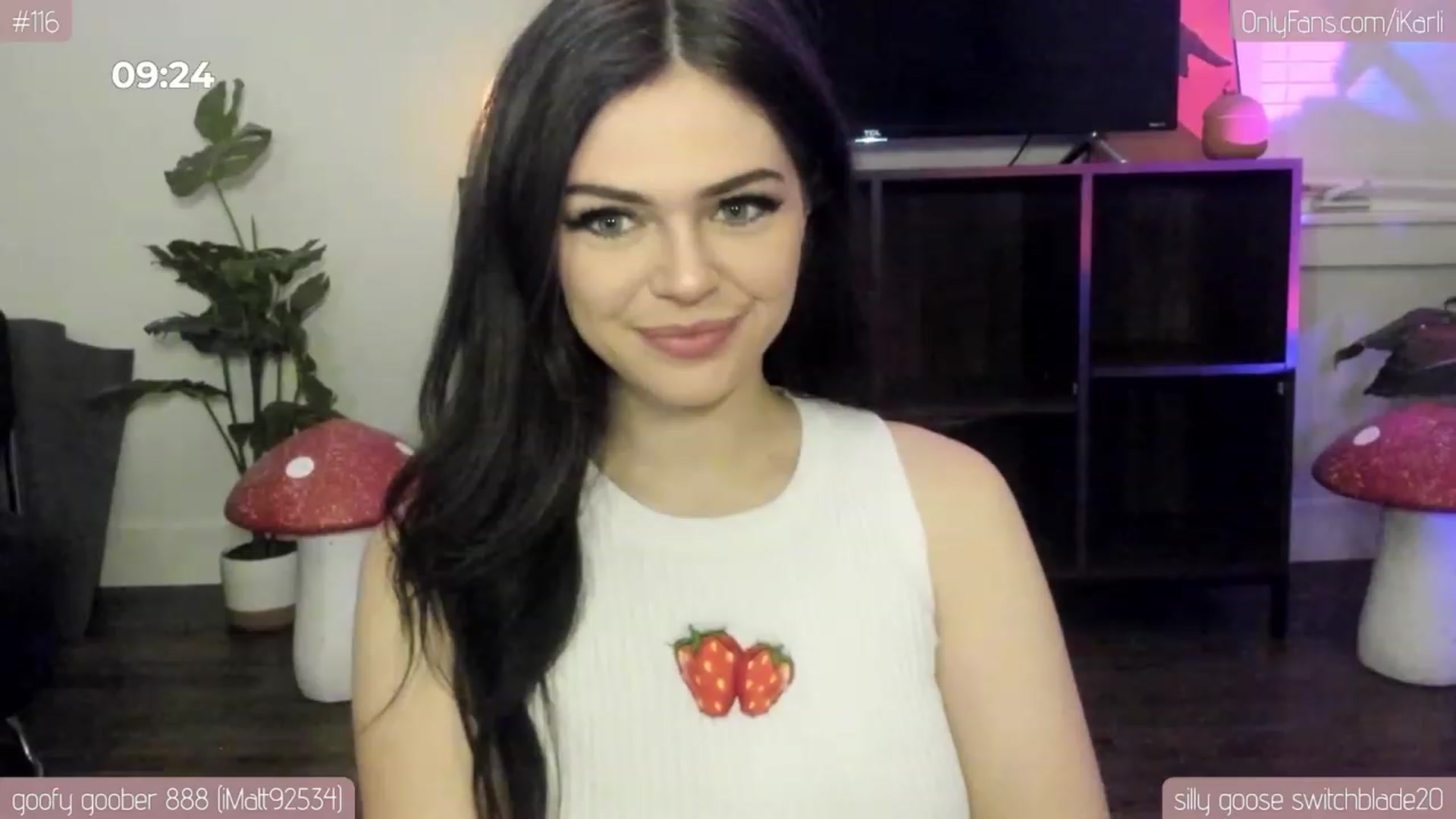 Gallery image thumbnail from iKarli's myfreecams stream on, 05/20/2023, 05:55 image 6 of 20