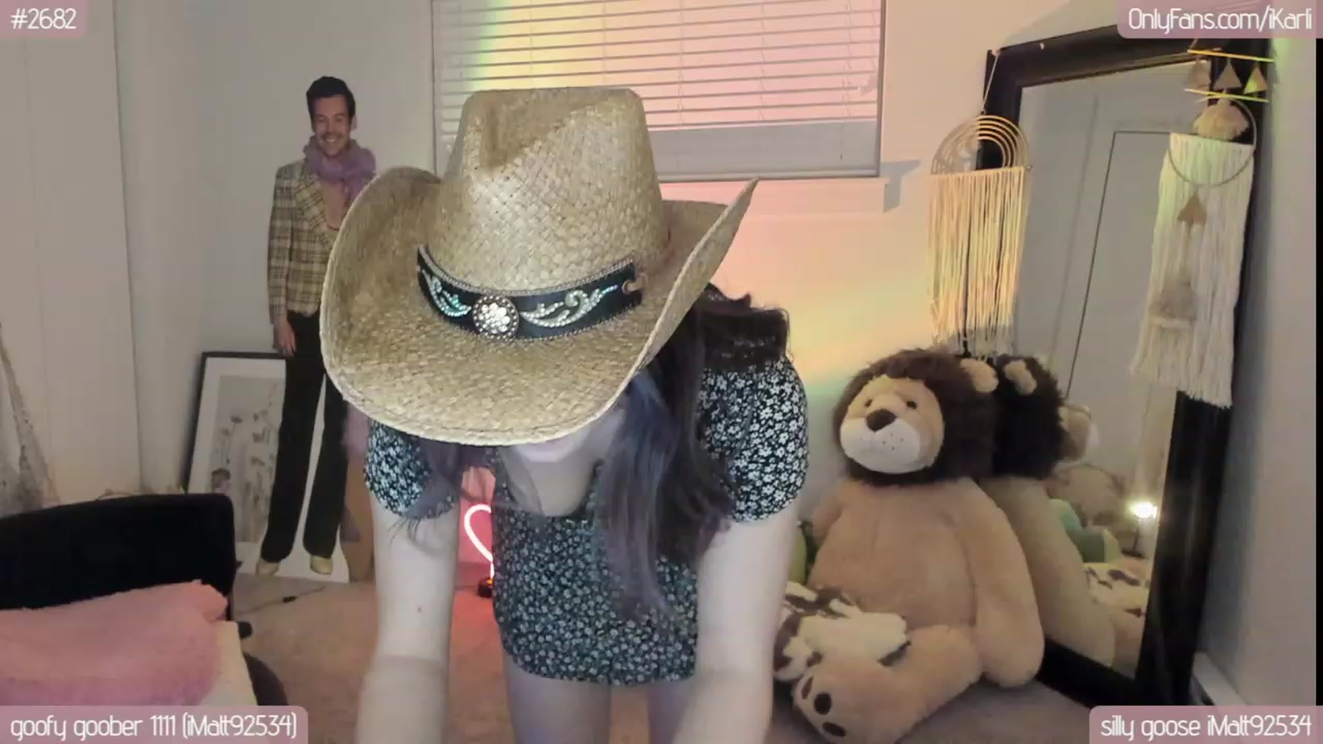 Gallery image thumbnail from iKarli's myfreecams stream on, 06/16/2023, 11:22 image 5 of 20