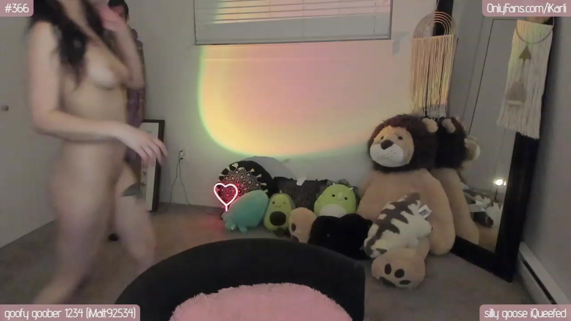 Gallery image thumbnail from iKarli's myfreecams stream on, 06/22/2023, 09:14 image 1 of 20