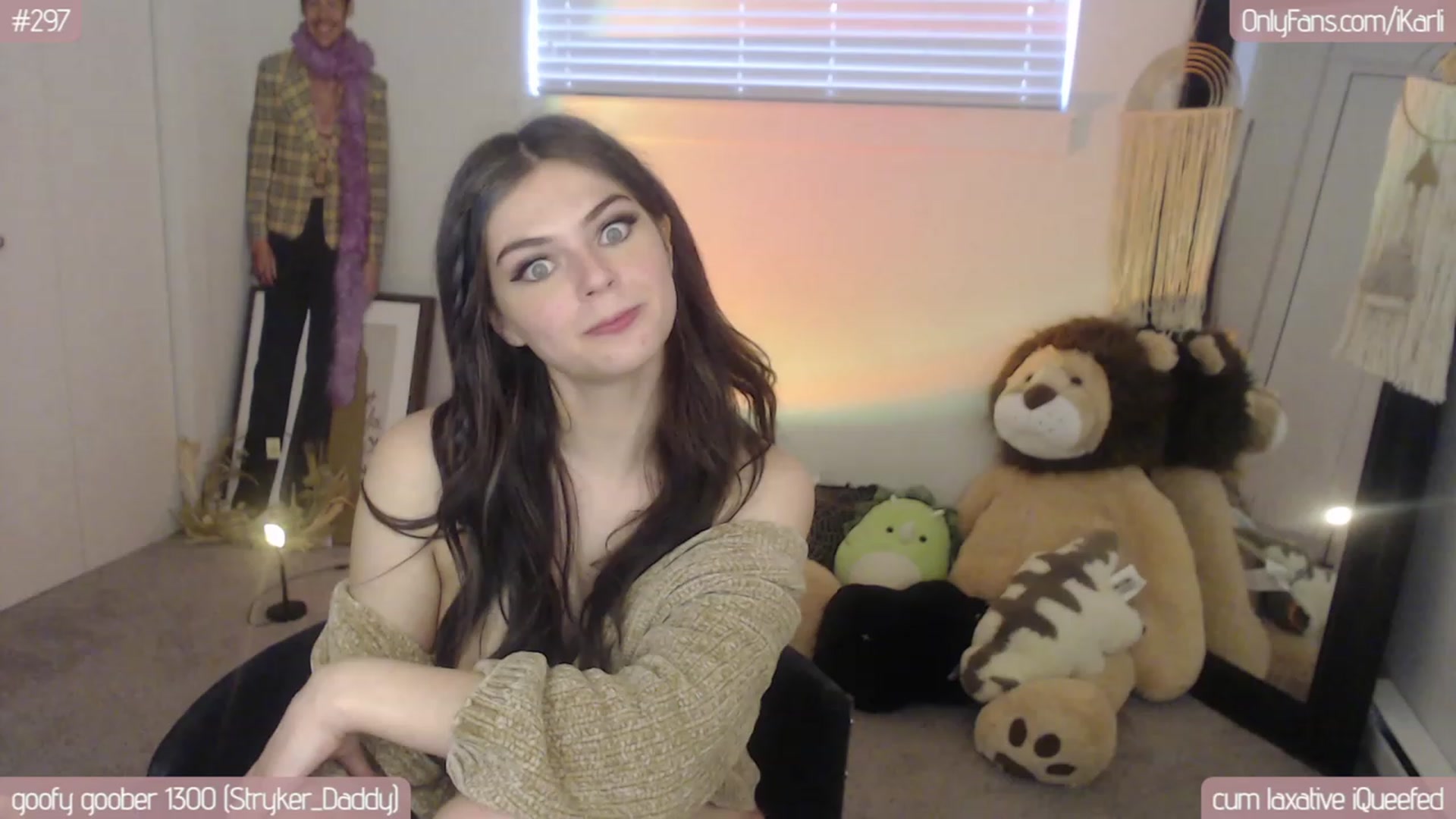 Gallery image thumbnail from iKarli's myfreecams stream on, 06/22/2023, 12:22 image 7 of 20