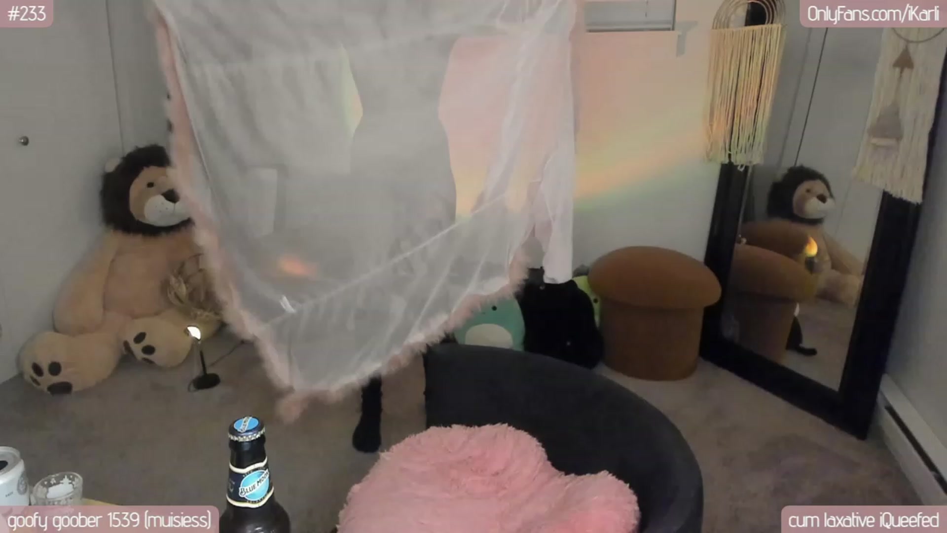 Gallery image thumbnail from iKarli's myfreecams stream on, 06/24/2023, 08:54 image 12 of 20