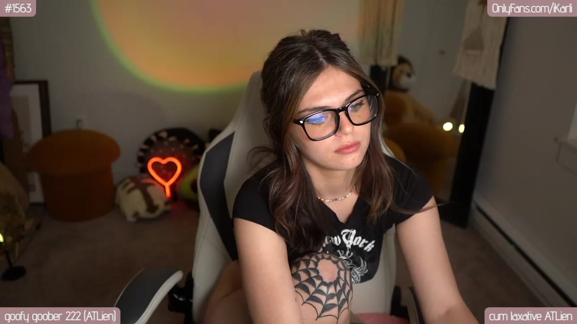 Gallery image thumbnail from iKarli's myfreecams stream on, 07/11/2023, 07:22 image 15 of 20
