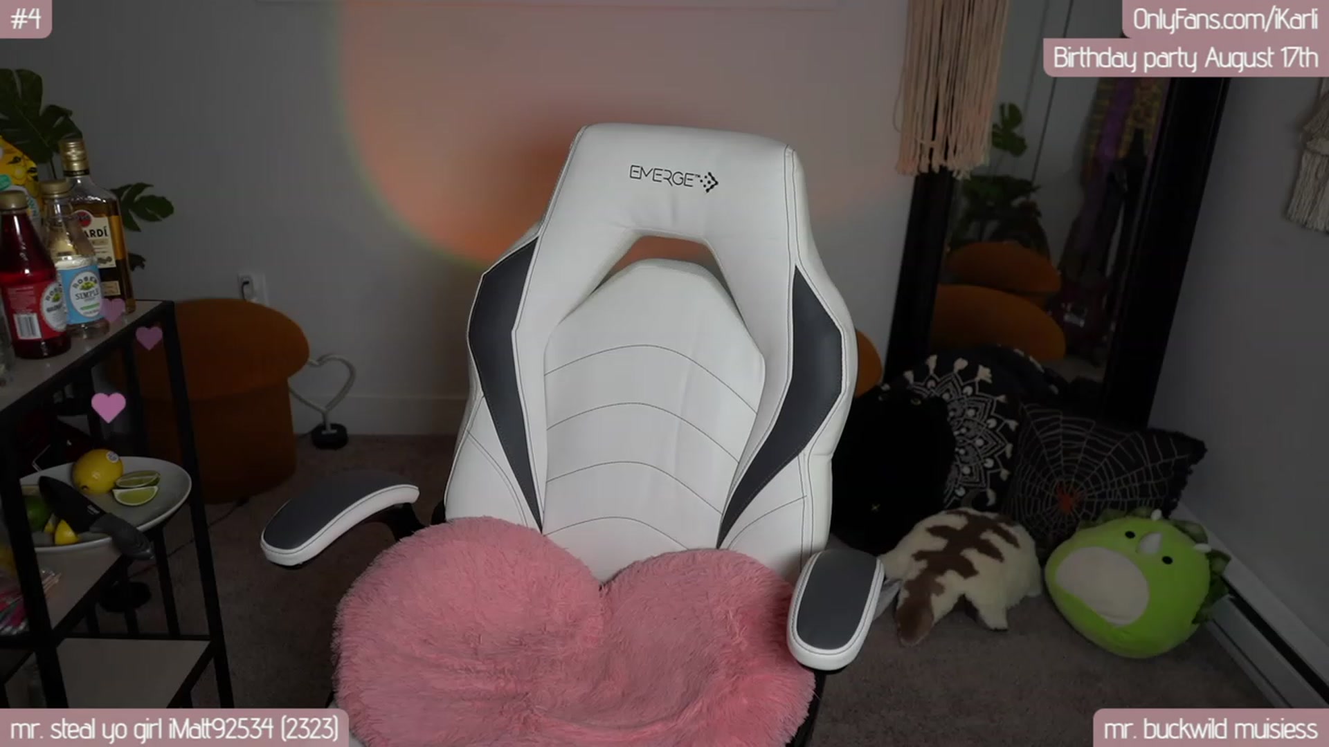 Gallery image thumbnail from iKarli's myfreecams stream on, 08/05/2023, 07:21 image 18 of 20