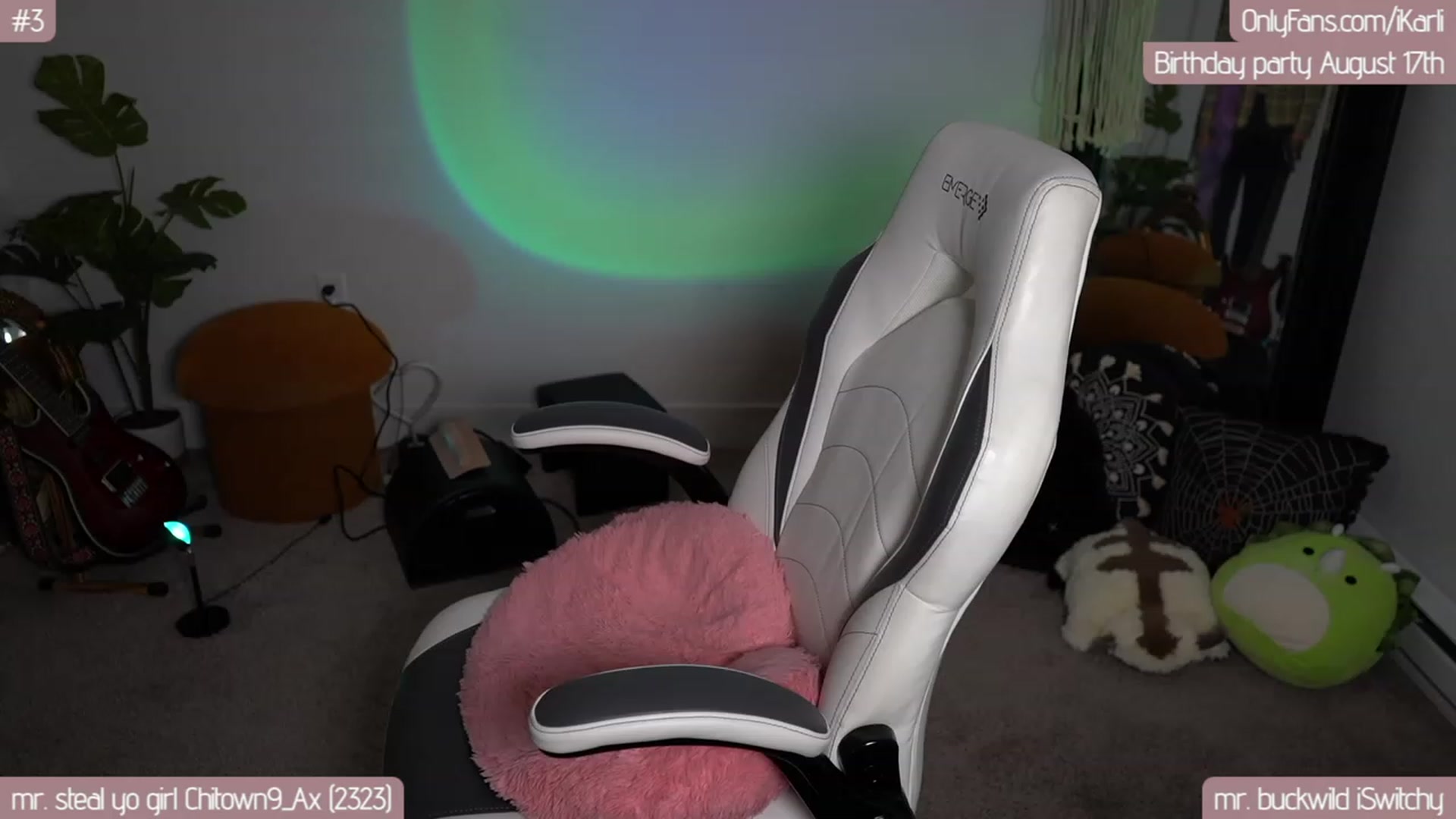 Gallery image thumbnail from iKarli's myfreecams stream on, 08/06/2023, 13:11 image 1 of 20