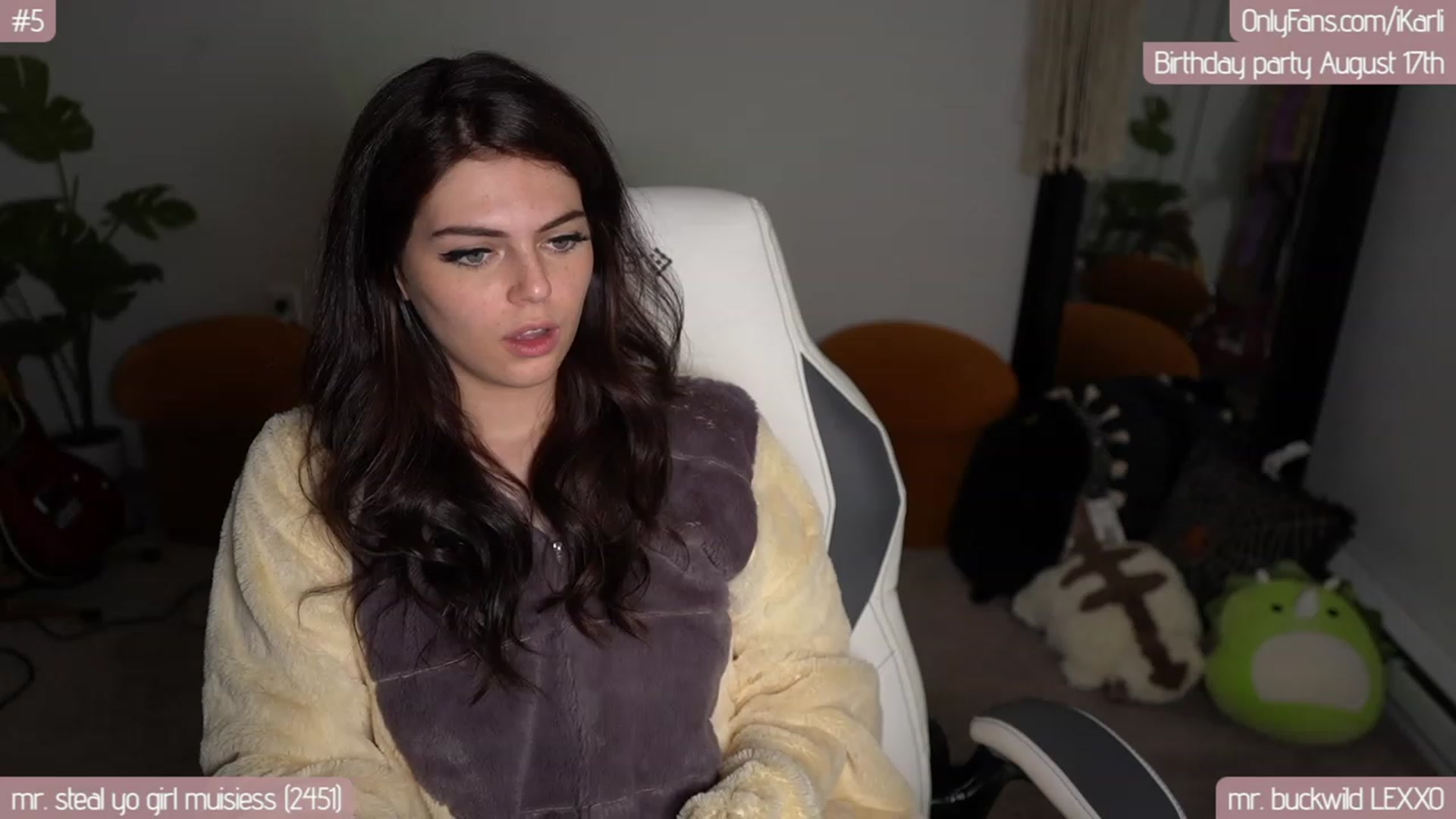Gallery image thumbnail from iKarli's myfreecams stream on, 08/12/2023, 12:00 image 19 of 20