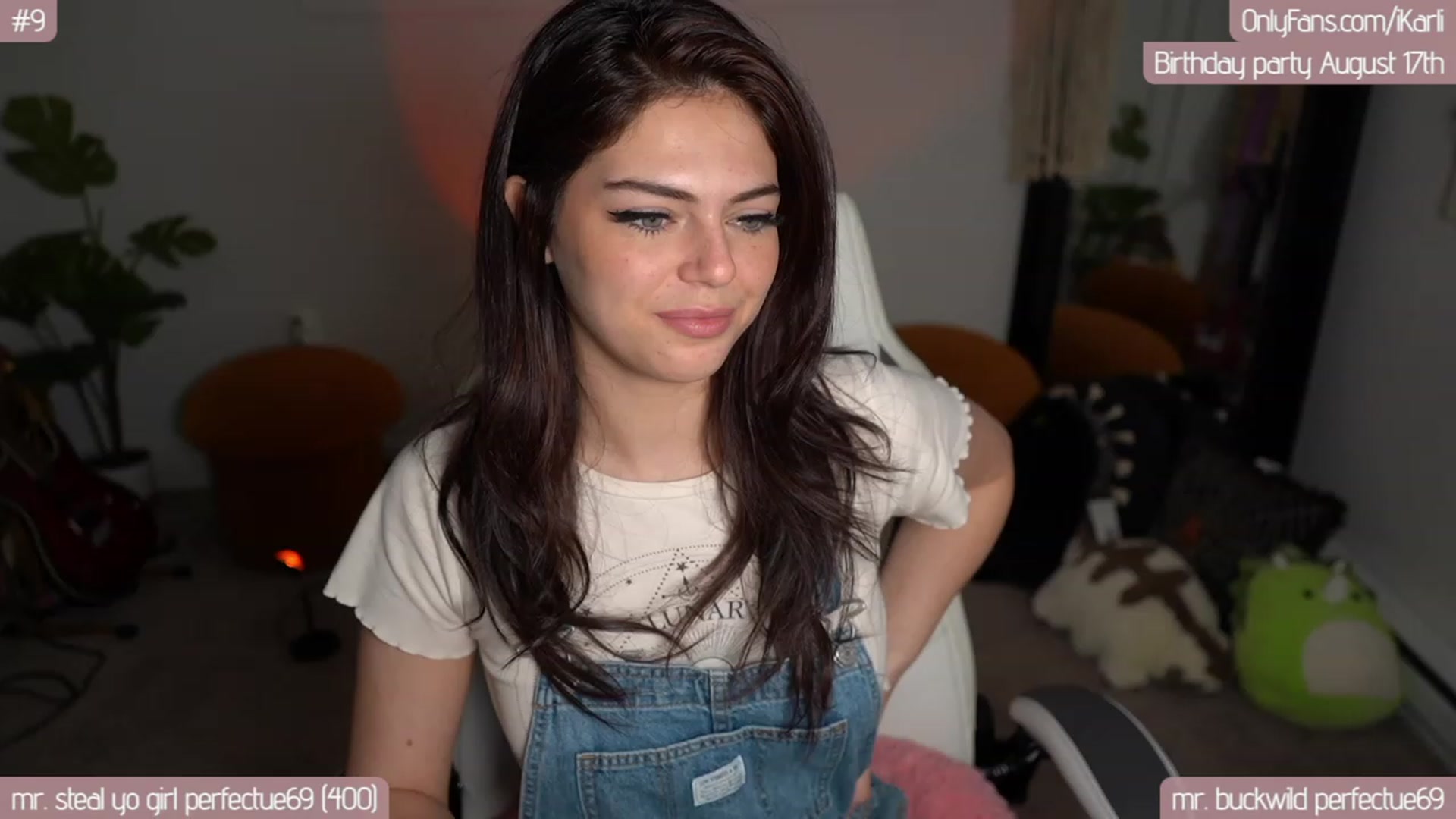 Gallery image thumbnail from iKarli's myfreecams stream on, 08/16/2023, 04:41 image 10 of 20