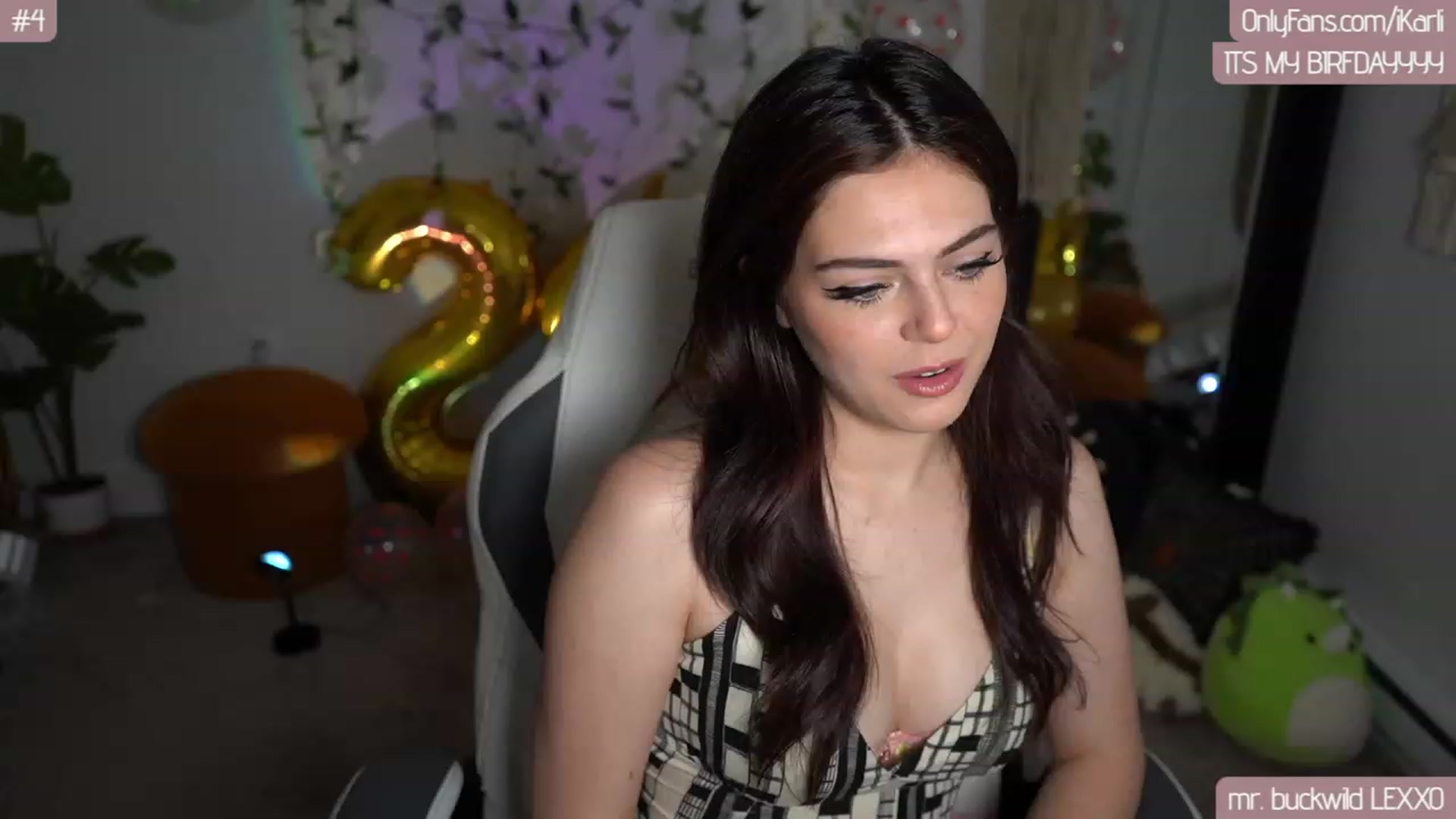 Gallery image thumbnail from iKarli's myfreecams stream on, 08/19/2023, 04:41 image 1 of 20