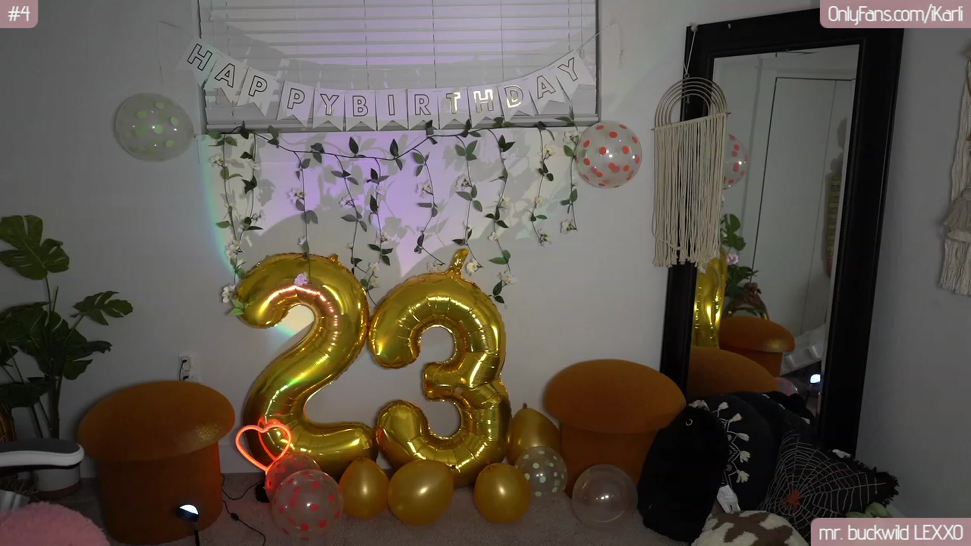 Gallery image thumbnail from iKarli's myfreecams stream on, 08/21/2023, 05:21 image 10 of 20