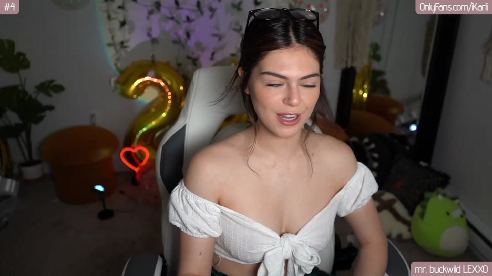 Gallery image thumbnail from iKarli's myfreecams stream on, 08/21/2023, 05:21 image 12 of 20