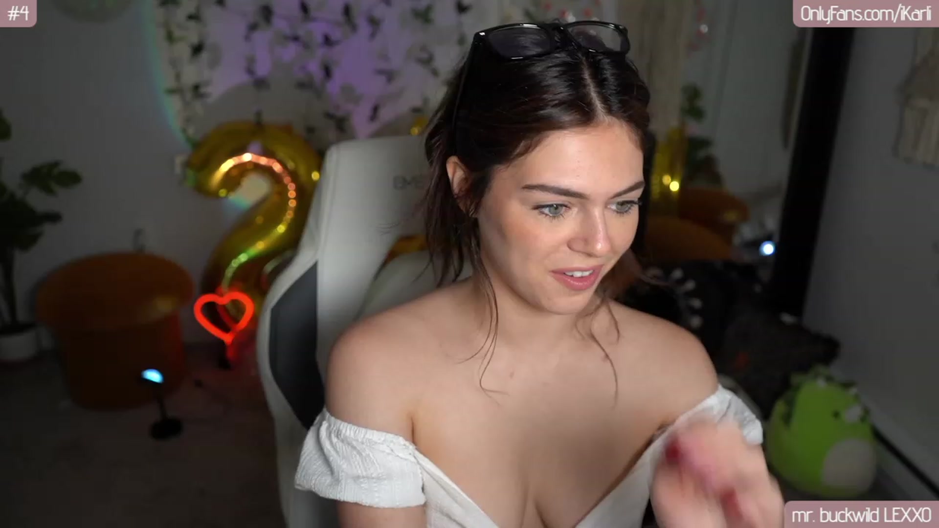 Gallery image thumbnail from iKarli's myfreecams stream on, 08/21/2023, 06:13 image 12 of 20