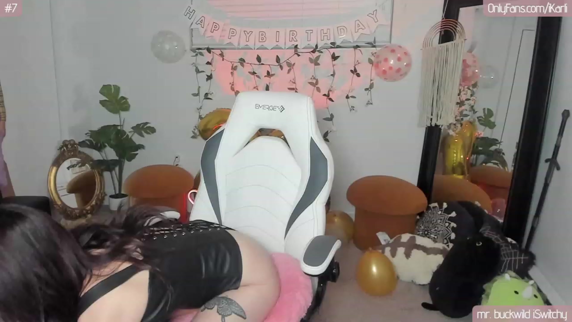 Gallery image thumbnail from iKarli's myfreecams stream on, 08/25/2023, 03:43 image 19 of 20