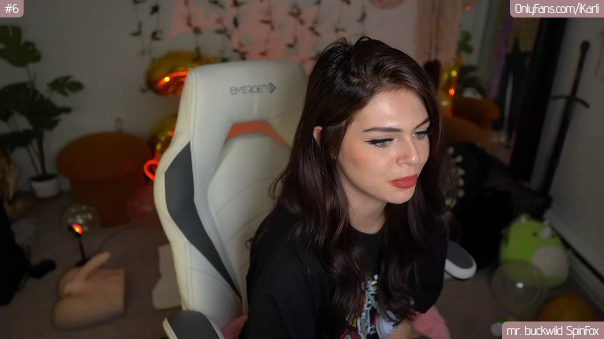 Gallery image thumbnail from iKarli's myfreecams stream on, 08/25/2023, 10:07 image 19 of 20