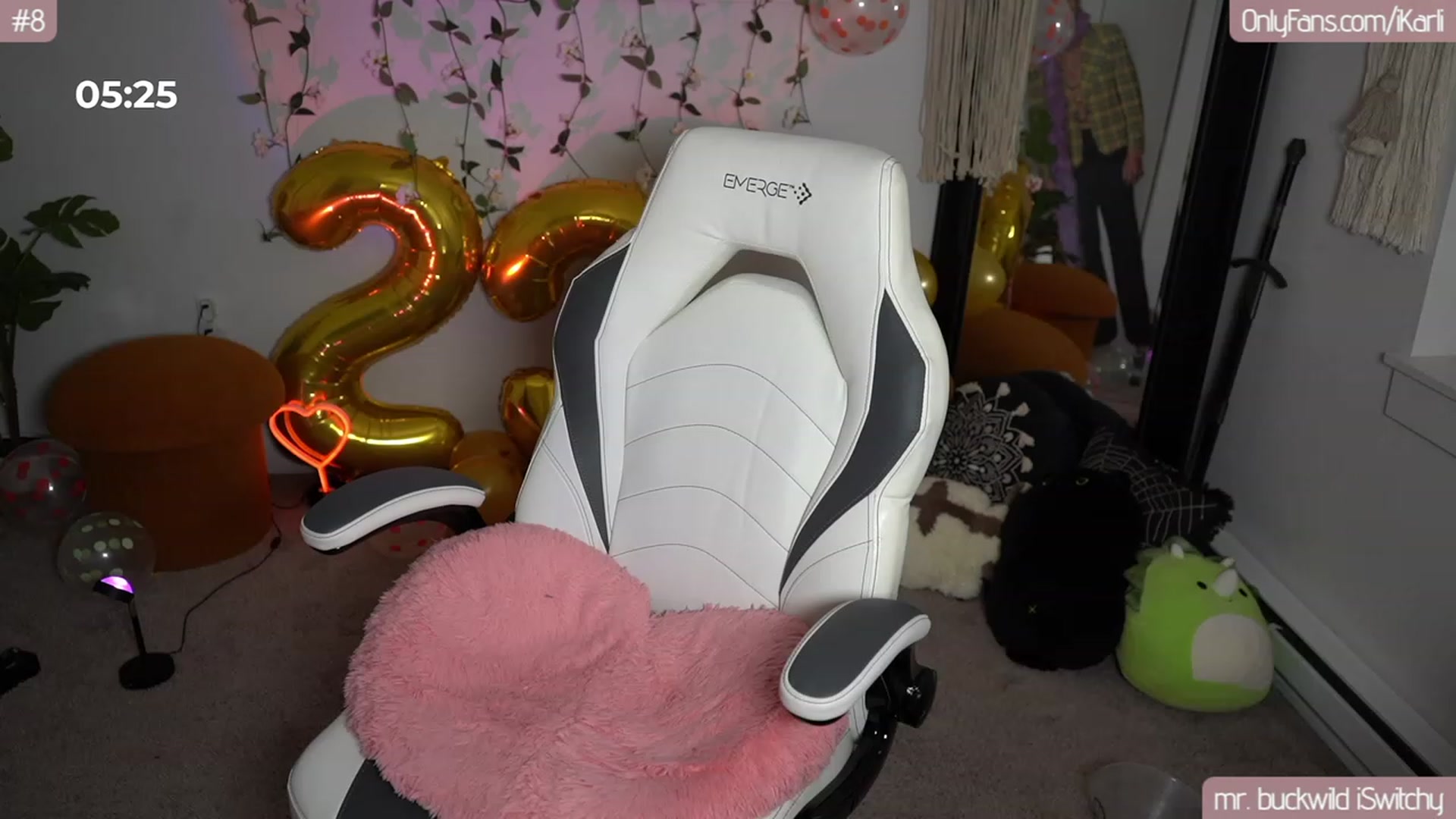 Gallery image thumbnail from iKarli's myfreecams stream on, 08/26/2023, 09:35 image 4 of 20