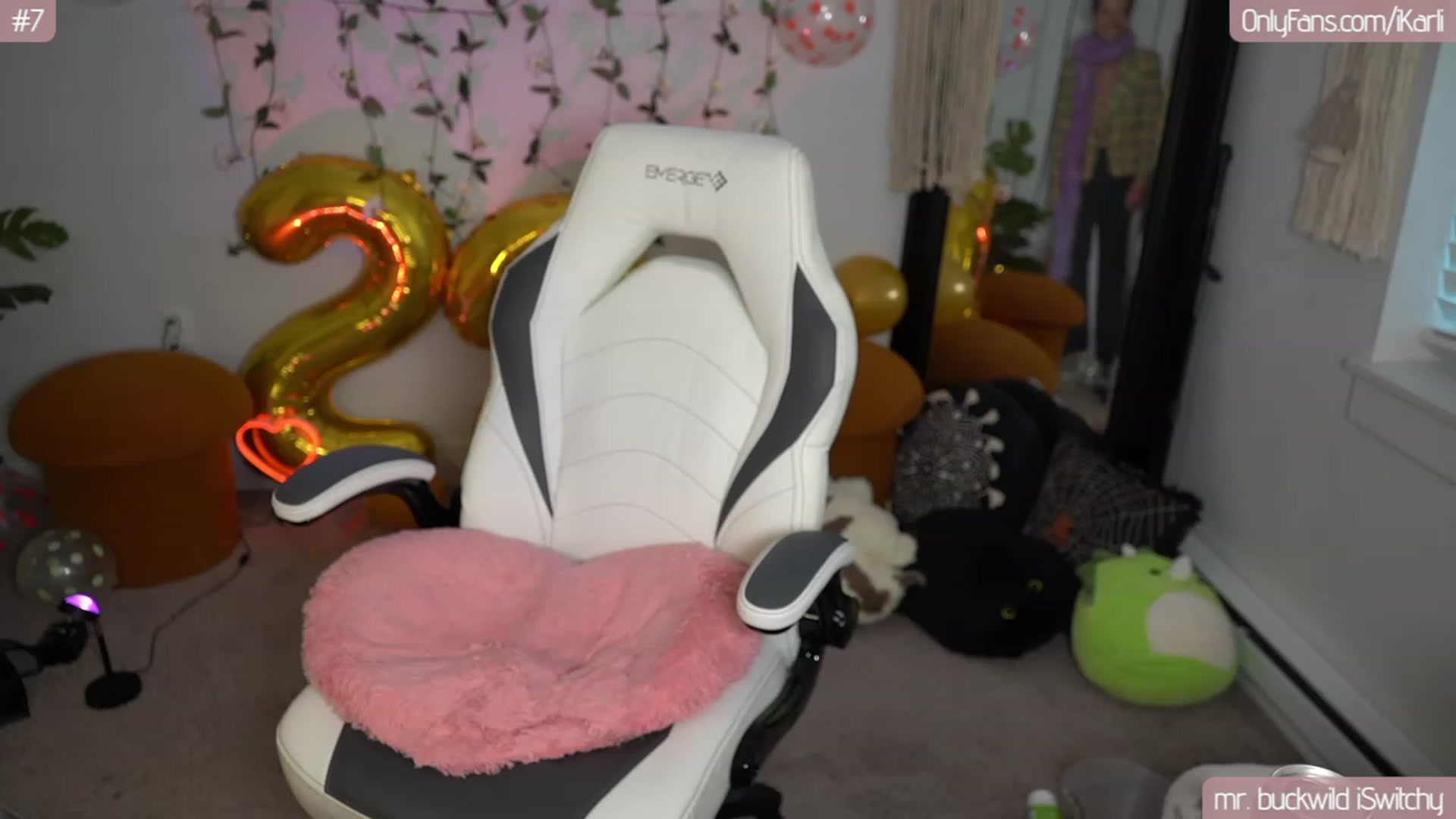 Gallery image thumbnail from iKarli's myfreecams stream on, 08/26/2023, 14:53 image 19 of 20
