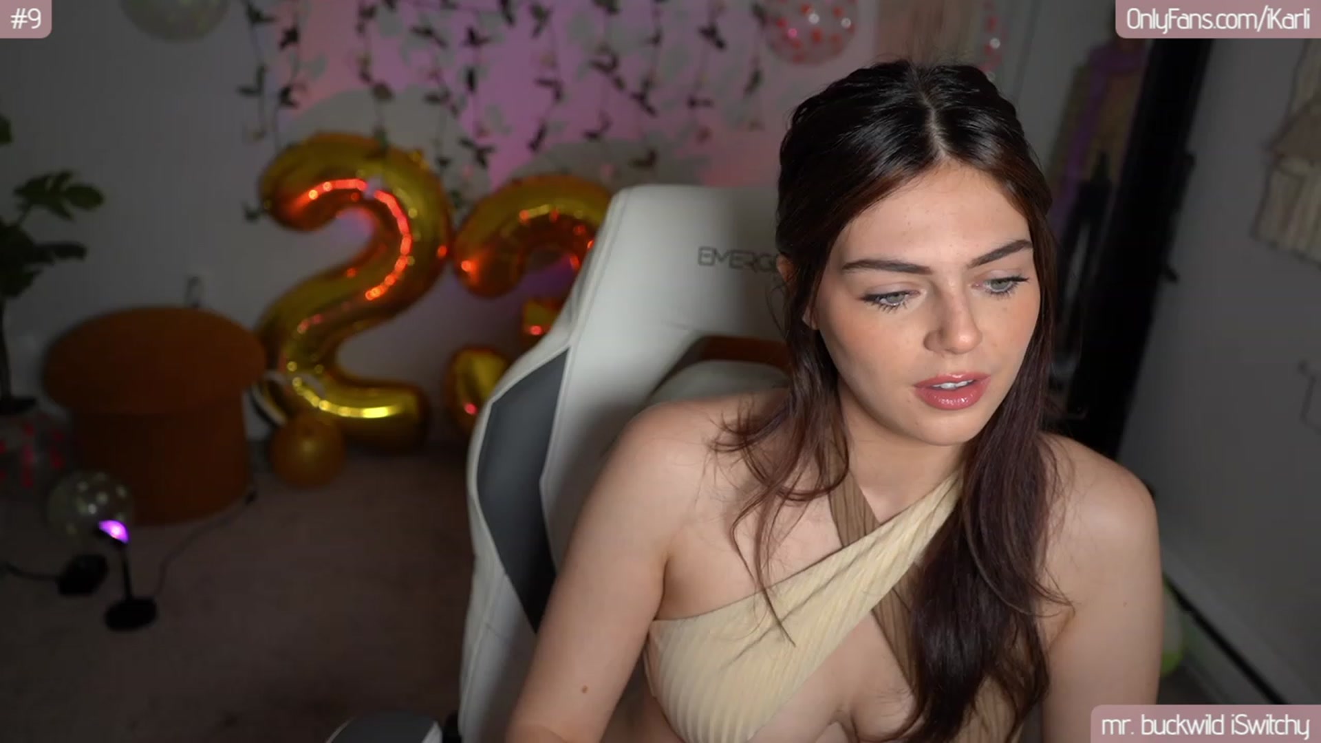 Gallery image thumbnail from iKarli's myfreecams stream on, 08/29/2023, 05:00 image 7 of 20